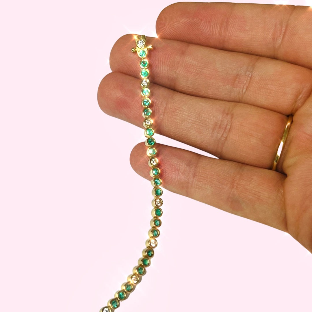 Stunning 14K Yellow Gold Emerald and Diamond Bezel Set Tennis Bracelet, 6.75"