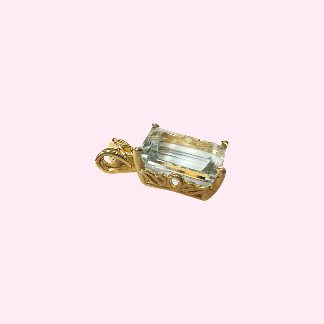14K Yellow Gold 4.5CT Emerald Cut Aquamarine Pendant