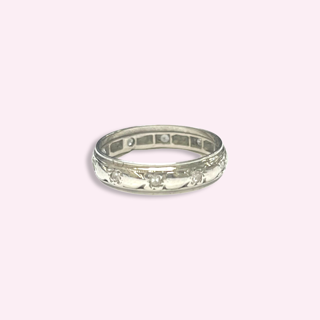 14K Prong Set Diamond White Gold Ring Band Size 6.75