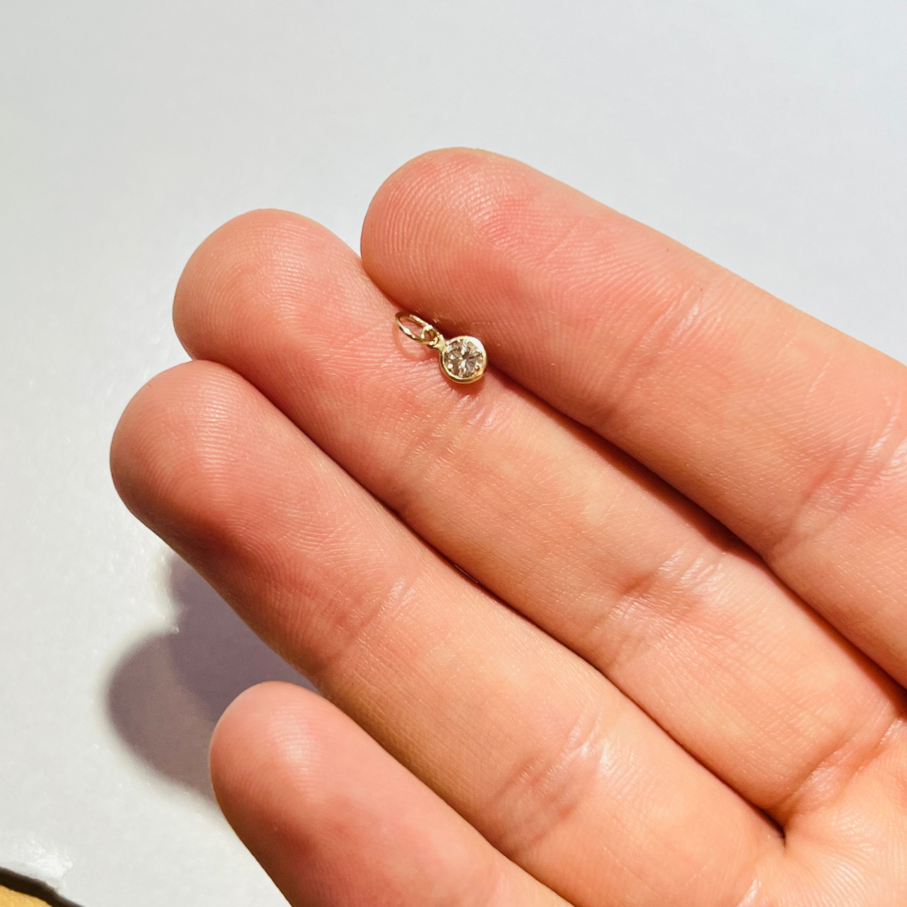 .20CT Natural Round Diamond Pendant Charm