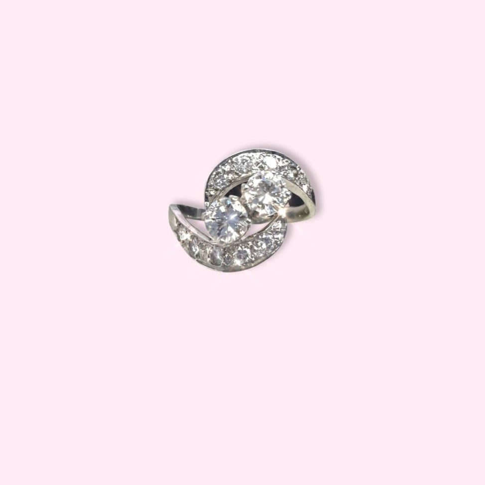 18K Toi et Moi Kissing Diamond Antique Ring Size 8.5