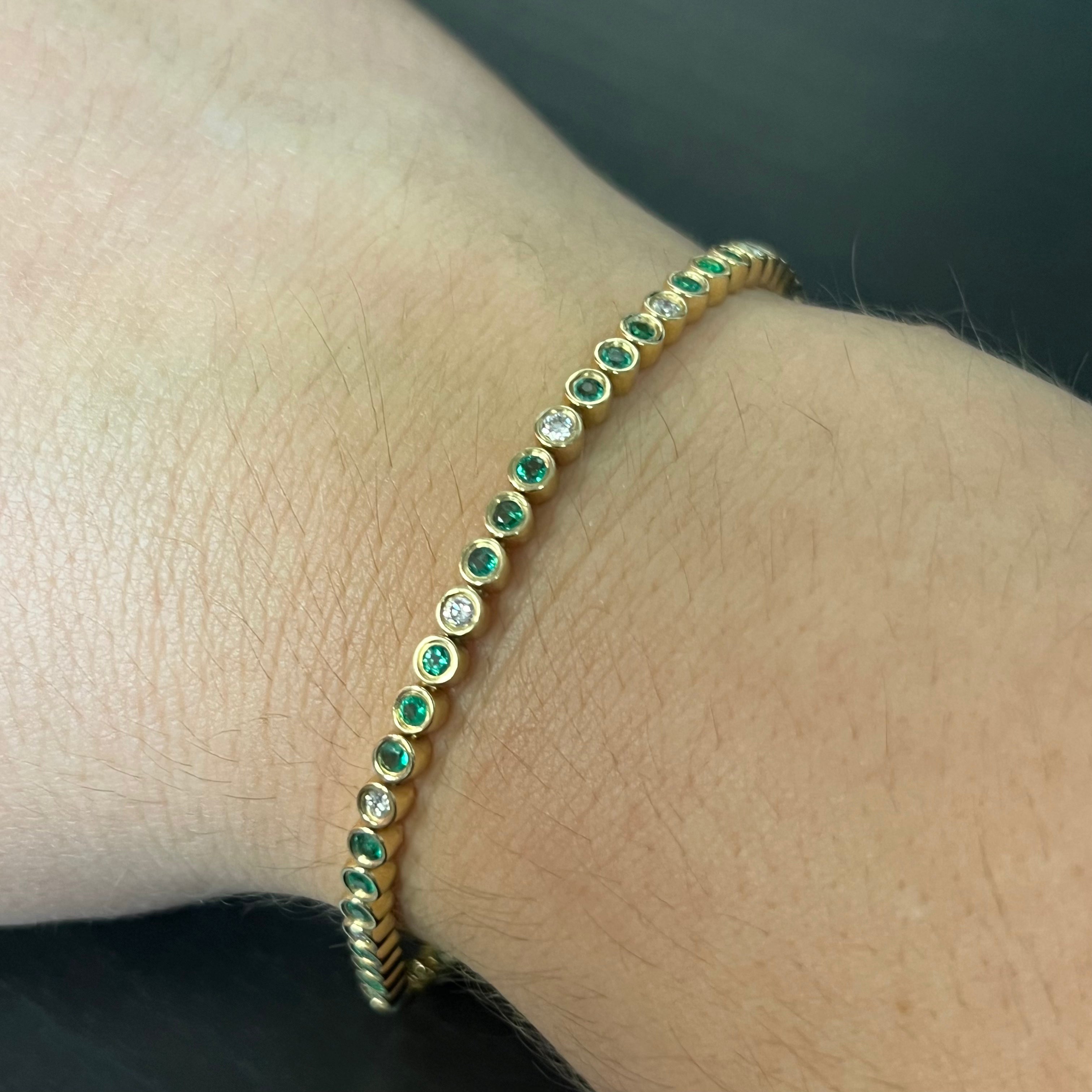 Stunning 14K Yellow Gold Emerald and Diamond Bezel Set Tennis Bracelet, 6.75"
