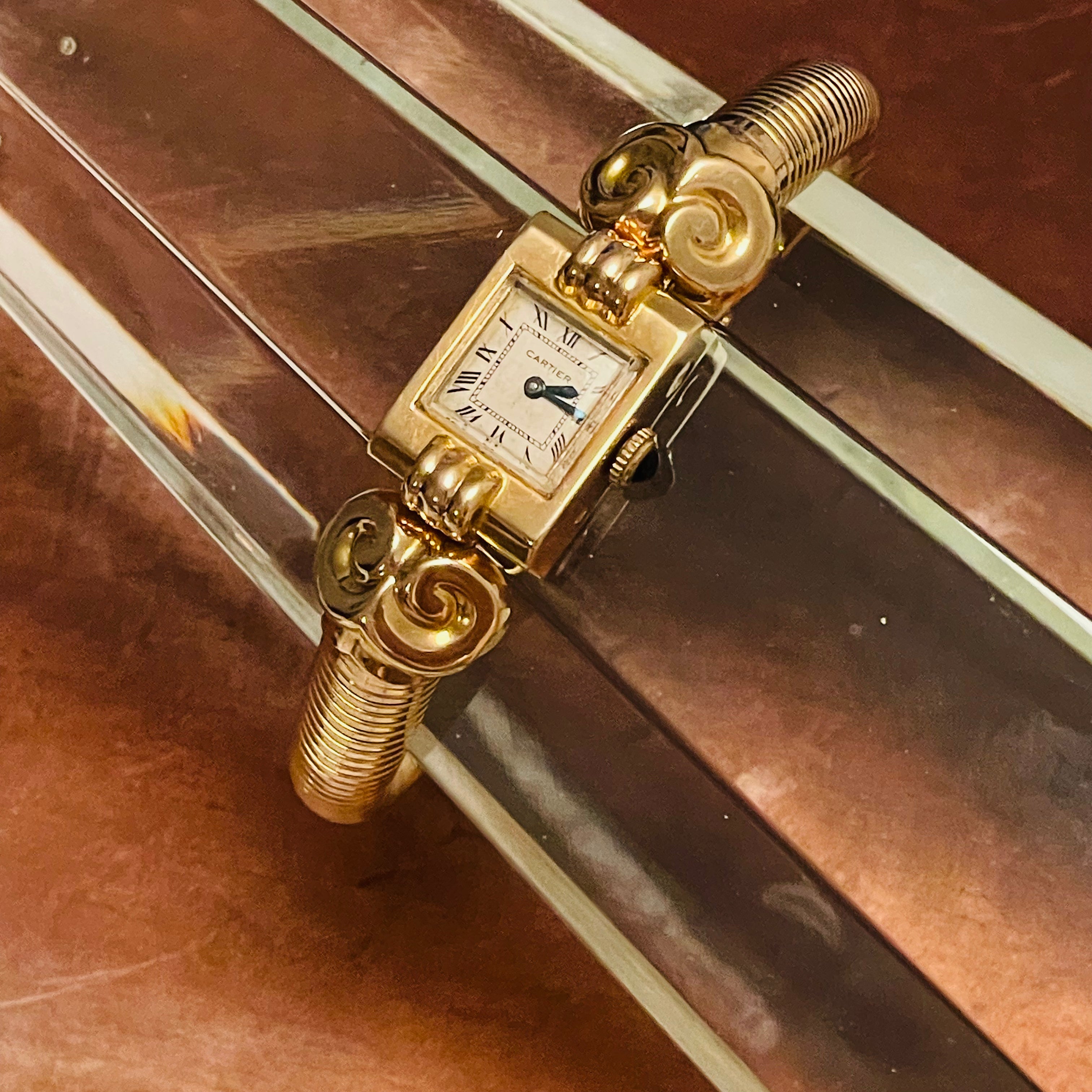 Vintage Cartier 18K Yellow Gold Ladies Wrist Watch
