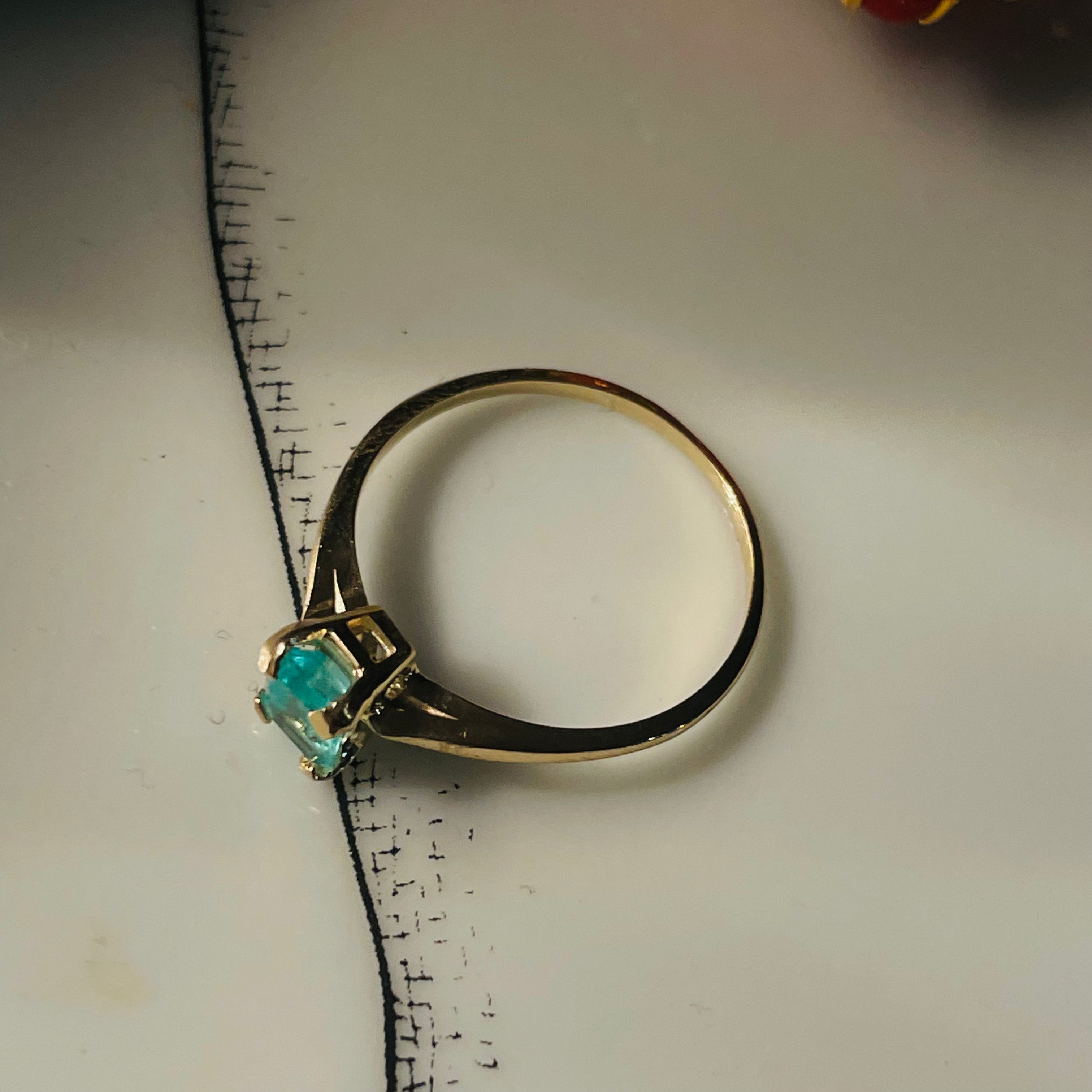 Solitaire Colombian Emerald 14K Yellow Gold Ring Size 6