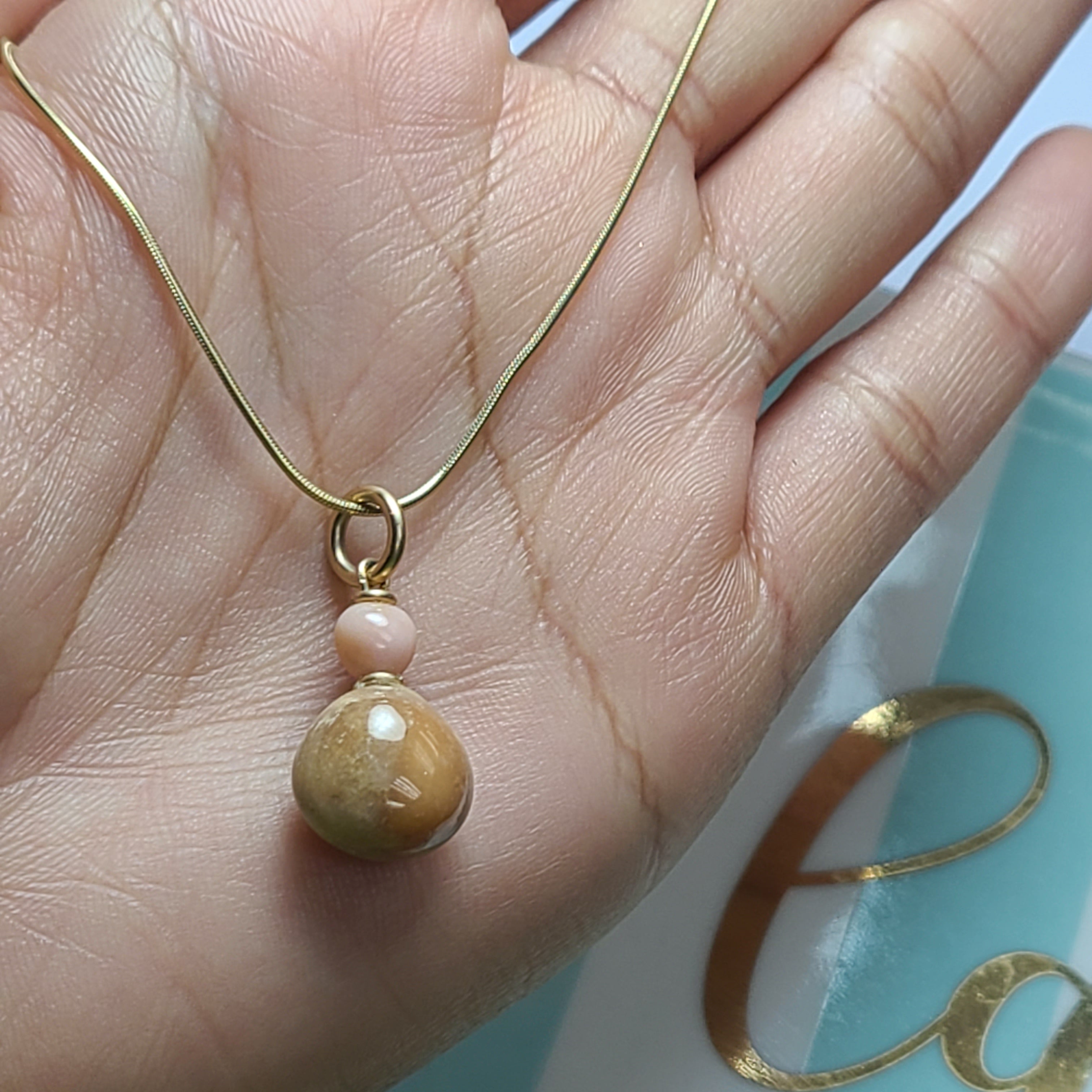 14K Yellow Gold Gorgeous Pink Brown Conch Pearl Pendant Charm