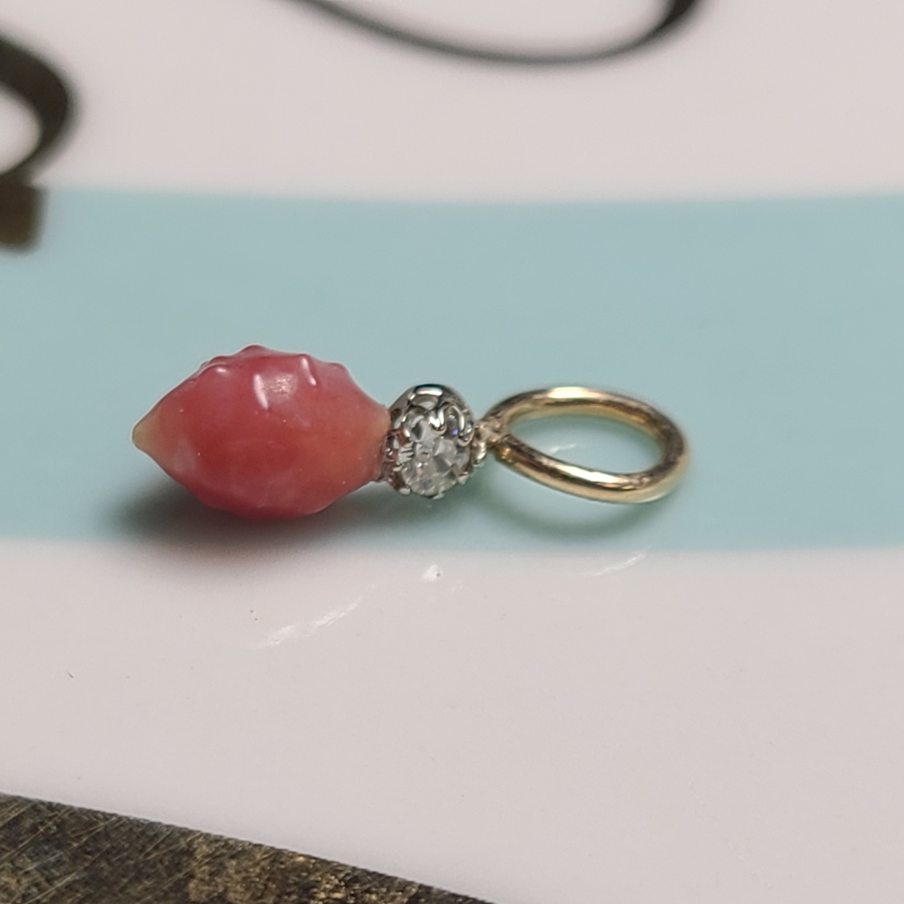 14K Yellow Gold Pink Conch Pearl with Old Mine Cute Diamond Pendant Charm