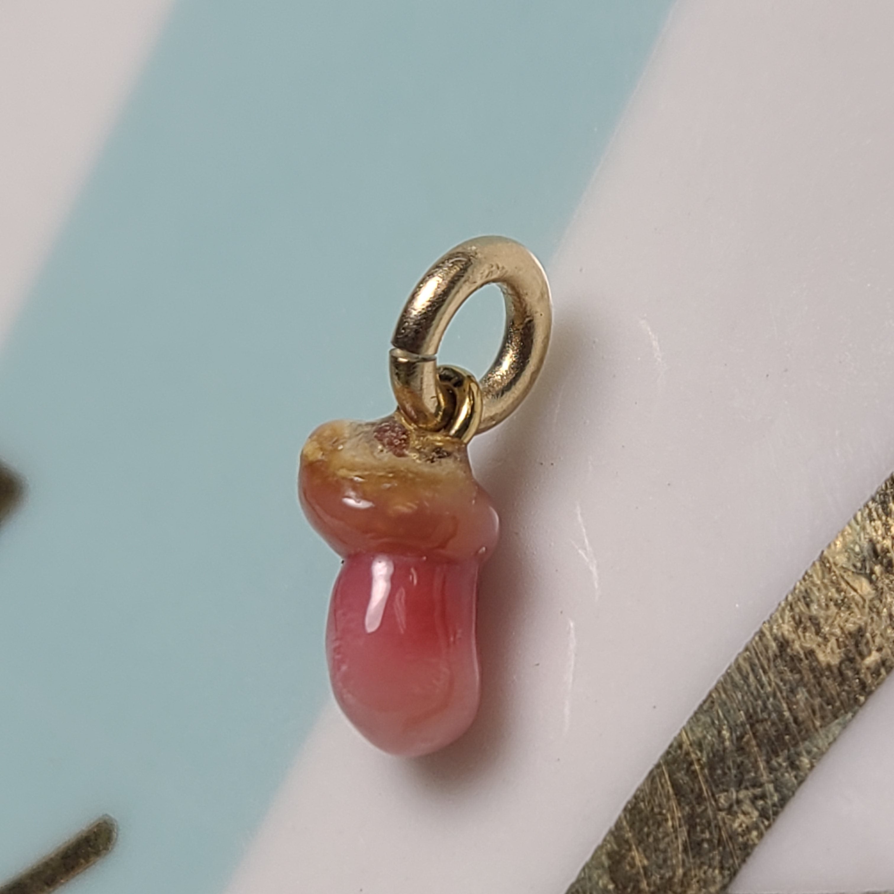 14K Yellow Gold Unique Soft Pink Textured Conch Pearl Pendant Charm