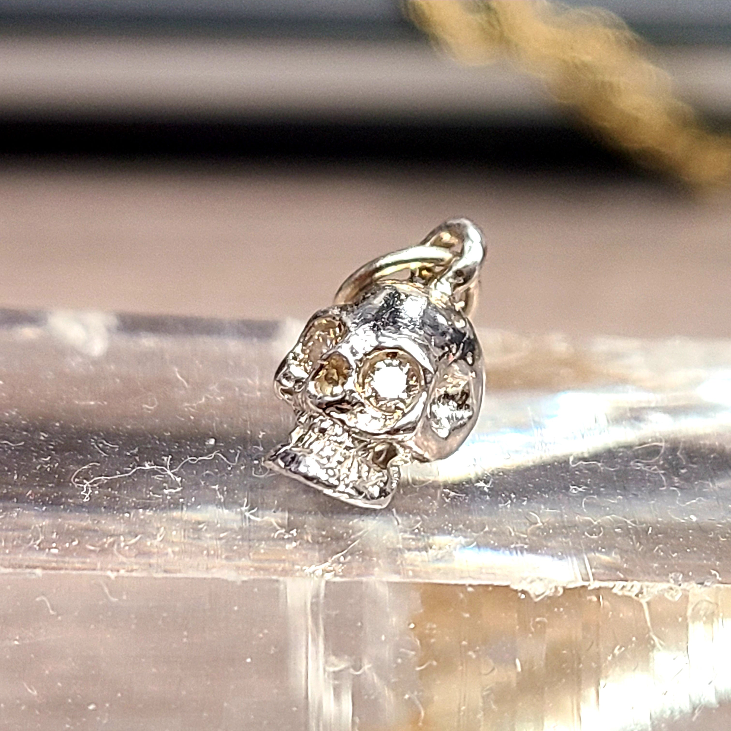 Stunning! 14K White Gold Skull with 0.05CT Diamond Eyes Pendant Charm