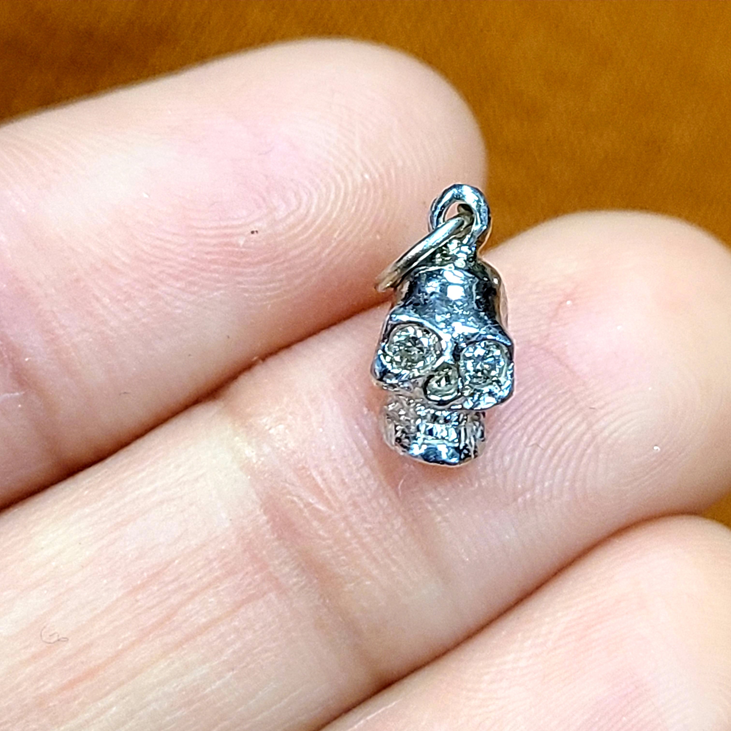 Stunning! 14K White Gold Skull with 0.05CT Diamond Eyes Pendant Charm