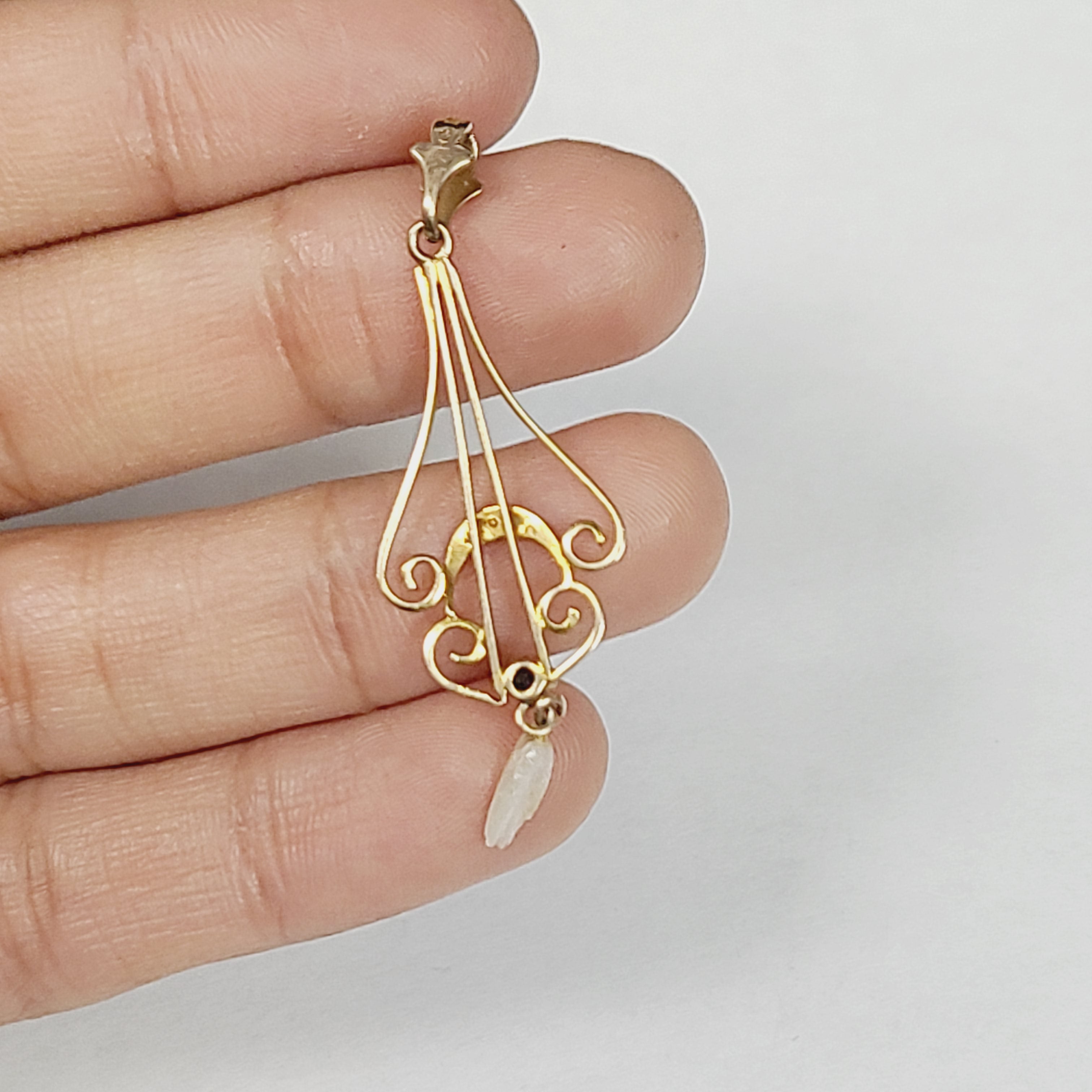 10K Yellow Gold Sapphire and River Pearl Lavaliere Pendant