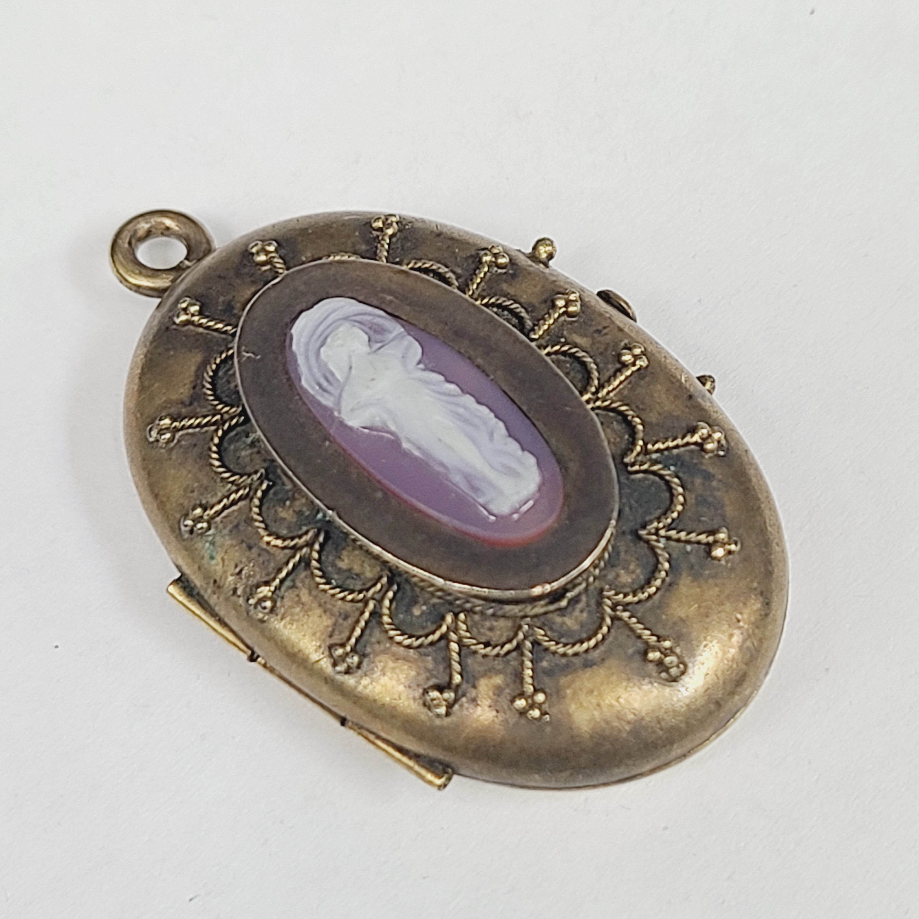Antique Gold Filled Etruscan Intaglio Lady Locket