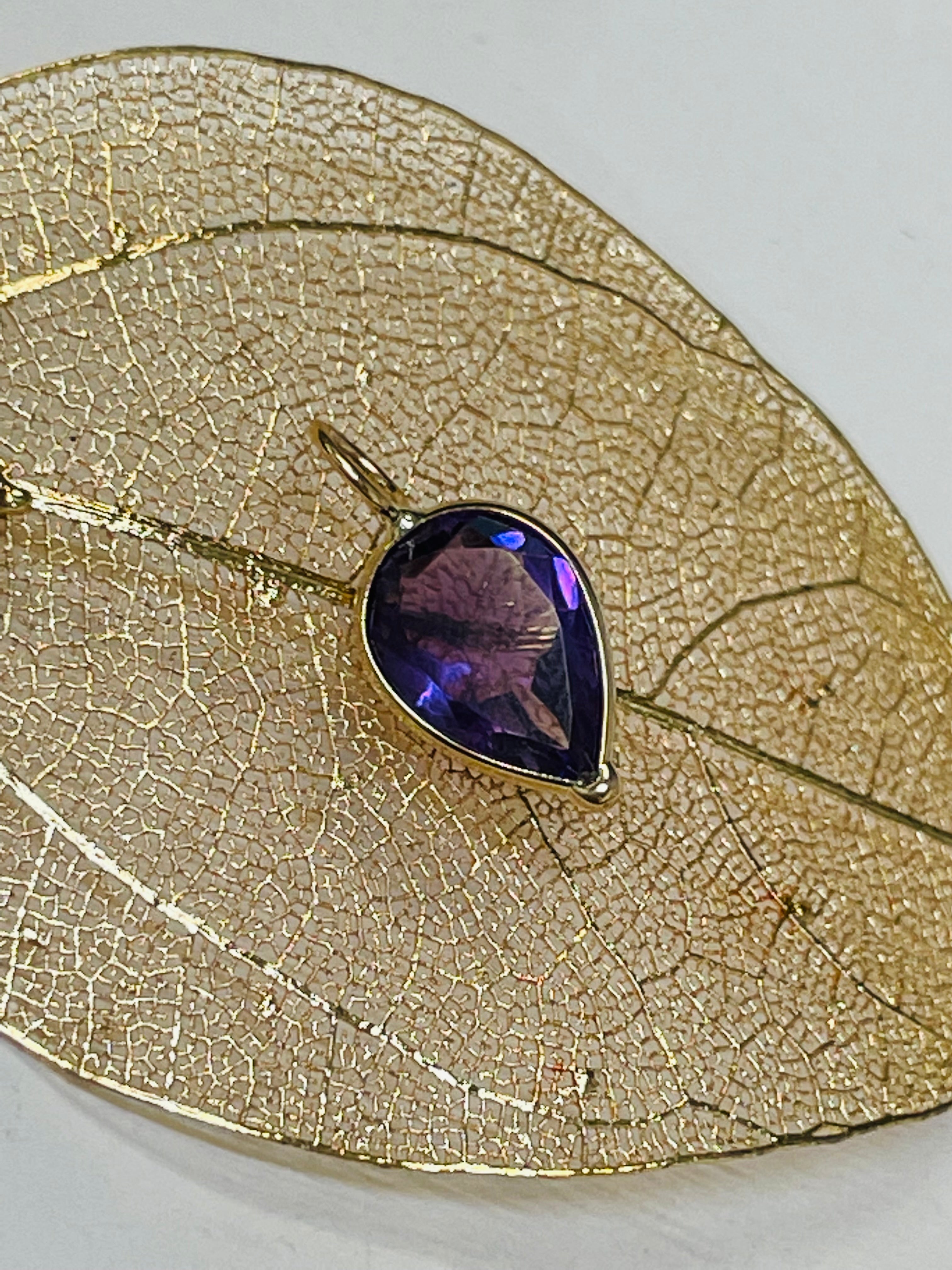 1.7CT Vivid Purple Amethyst Pear 14K Yellow Gold Pendant Charm 15x8mm