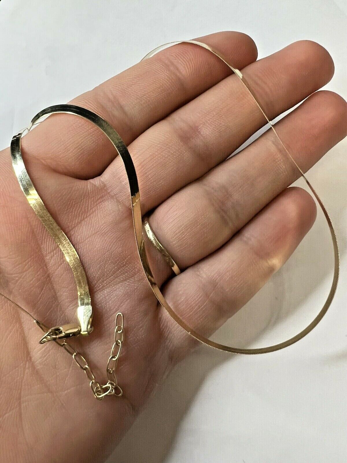 Shimmering 10K Solid Yellow Gold Herringbone 3mm Chain Necklace 20"-22”