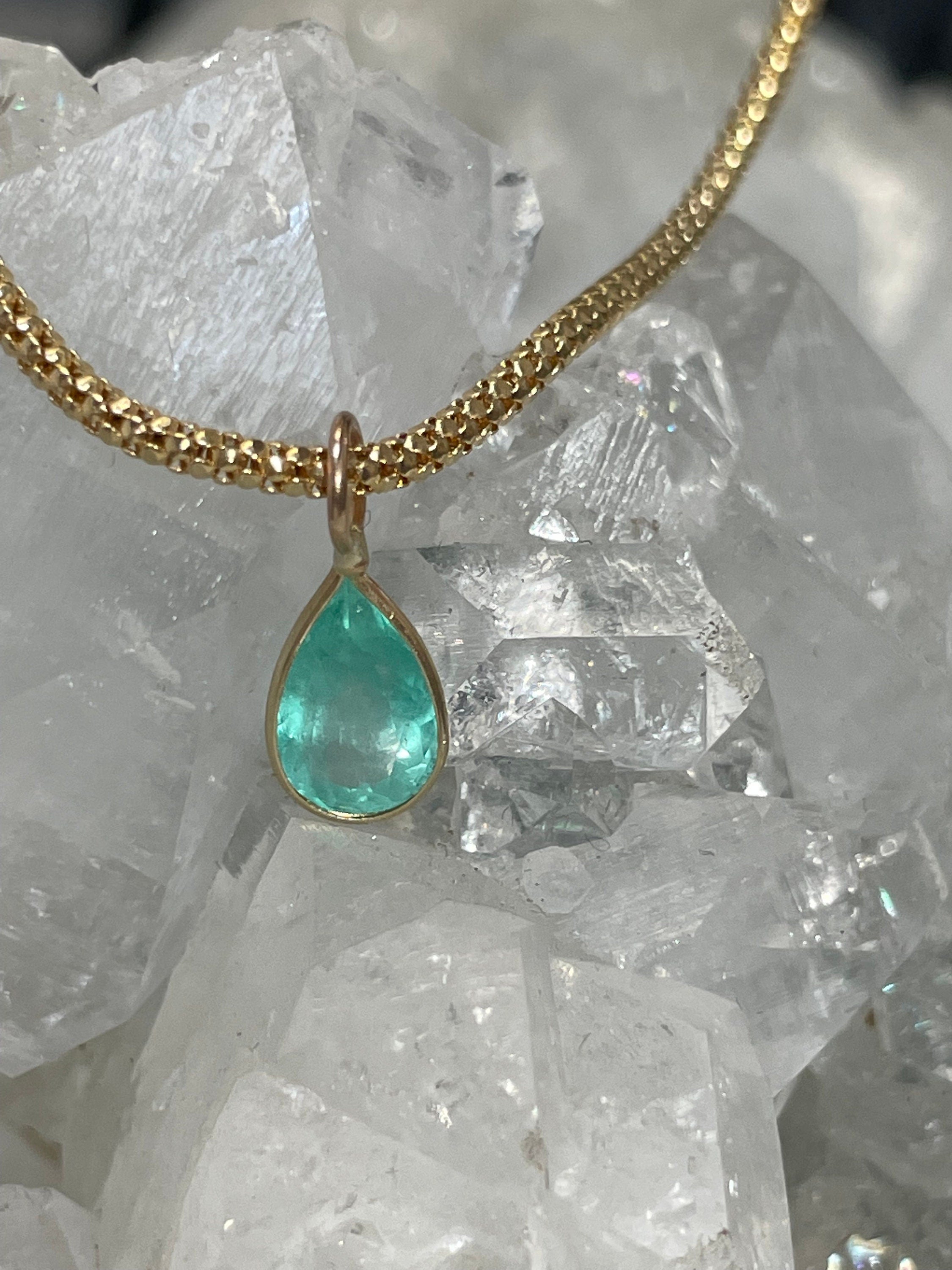 Shimmering! 1CT Natural Colombian Emerald 14K Yellow Gold Bezeled Charm Pendant OOAK 14x6mm