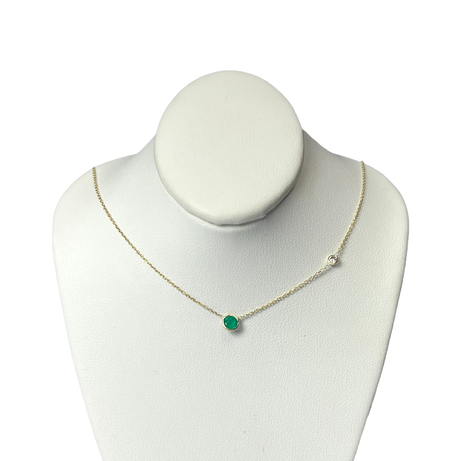 Emerald & .05ct Diamond 16" 14K Yellow Gold Cable Chain Necklace