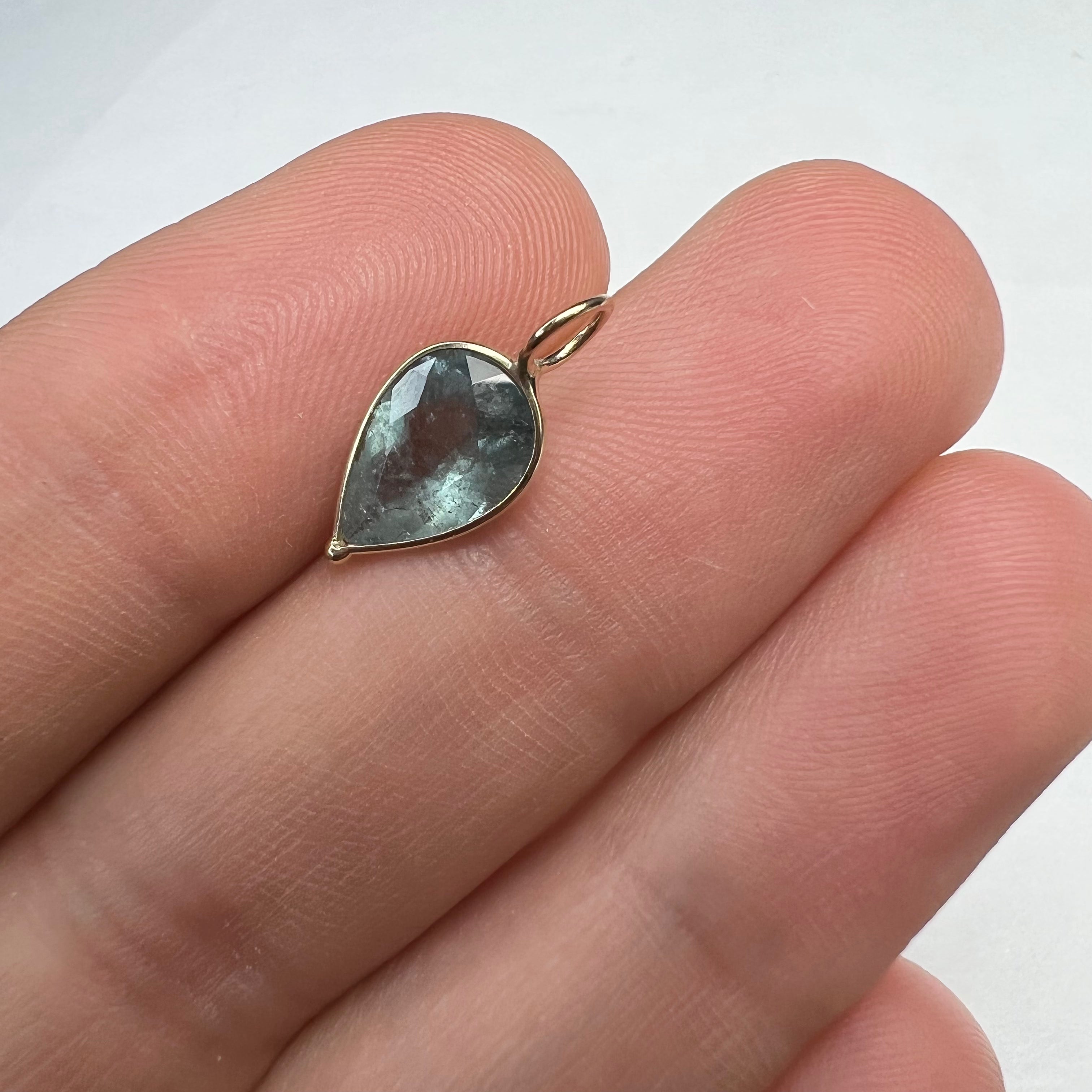 1.7CT Natural Tourmaline14K Yellow Gold Pendant Charm 15x7mm