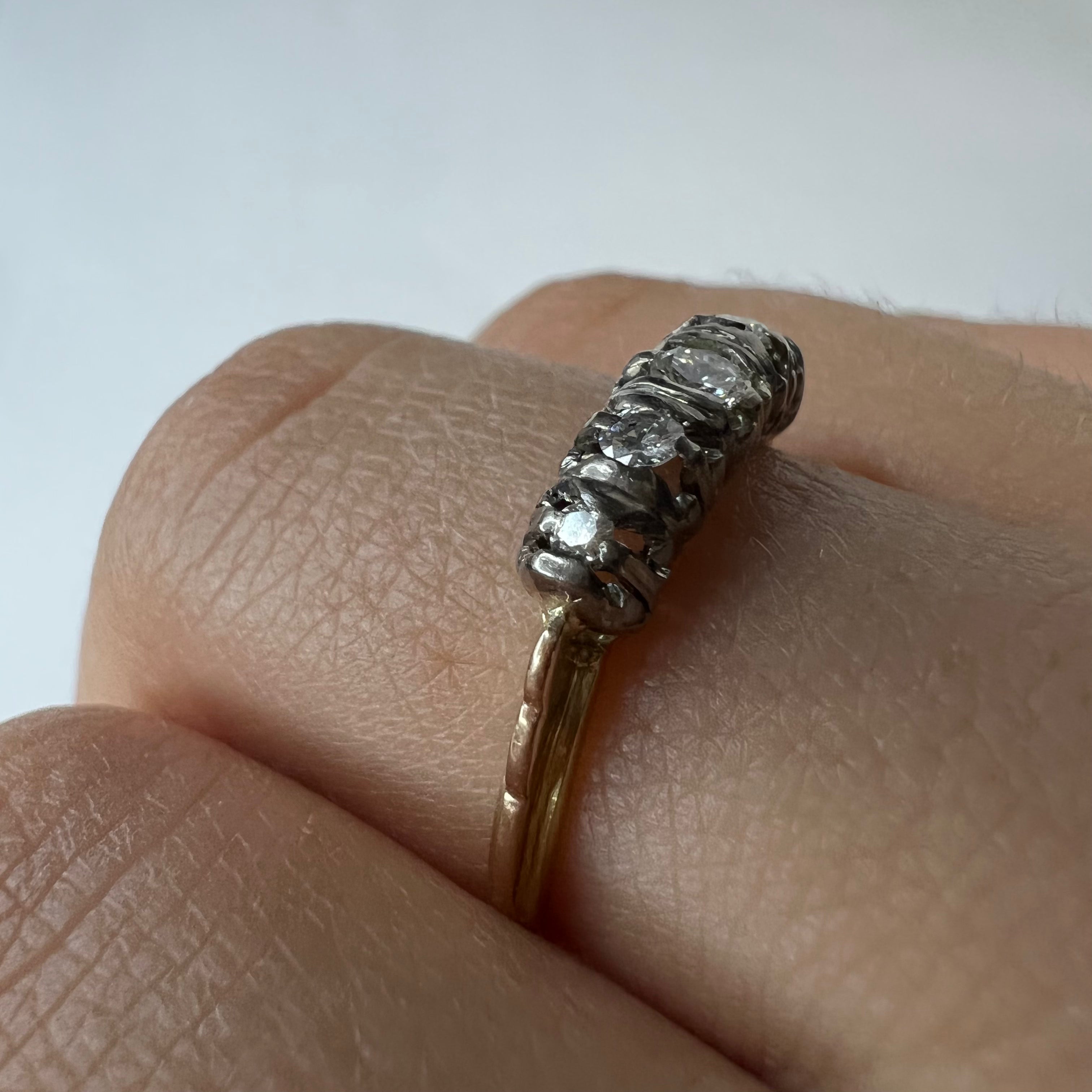Antique 14K Yellow Gold .22ctw Diamond Ring Size 6.25