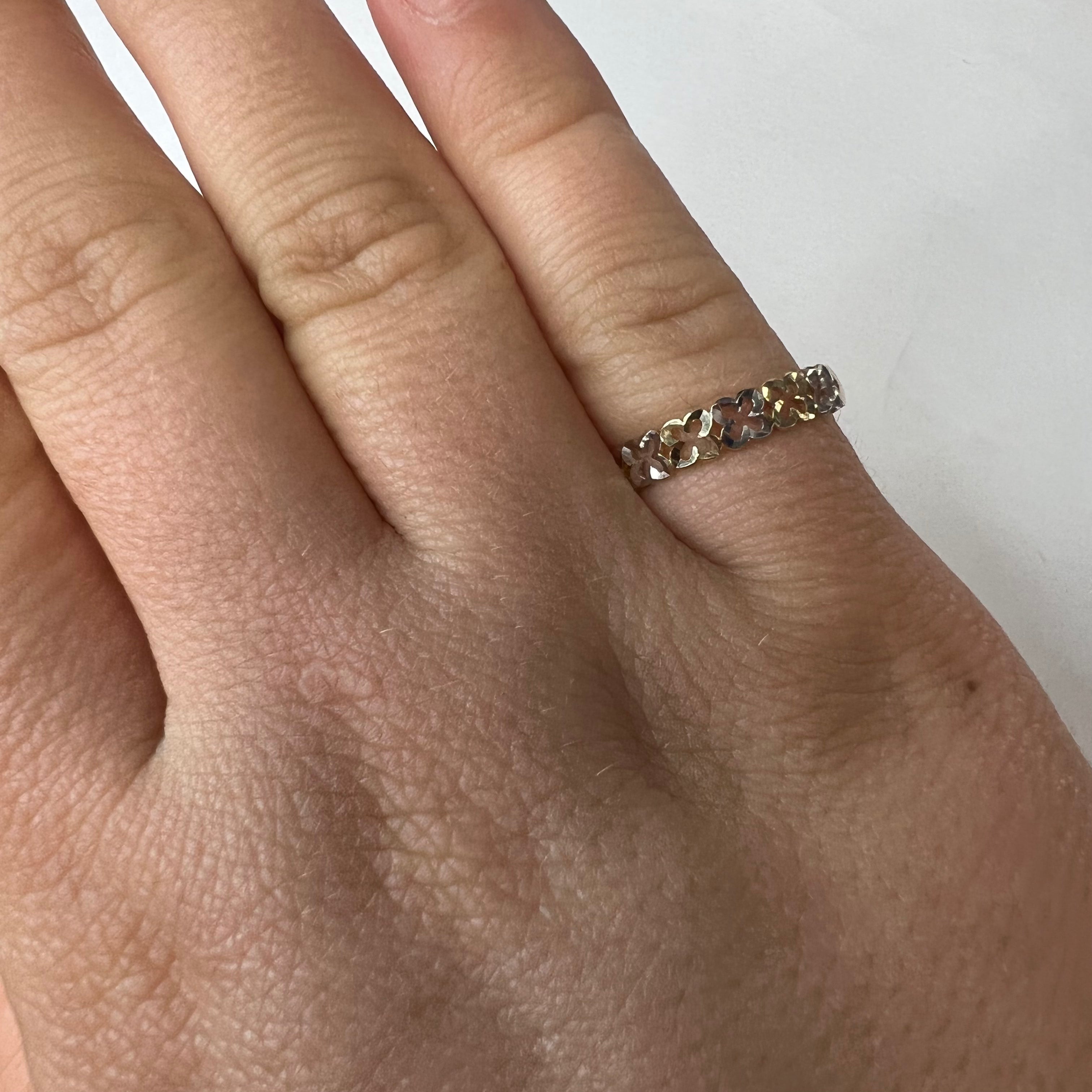 Solid 14K Yellow Gold, Two Tones Stackable Flower Ring Band Size 6.75
