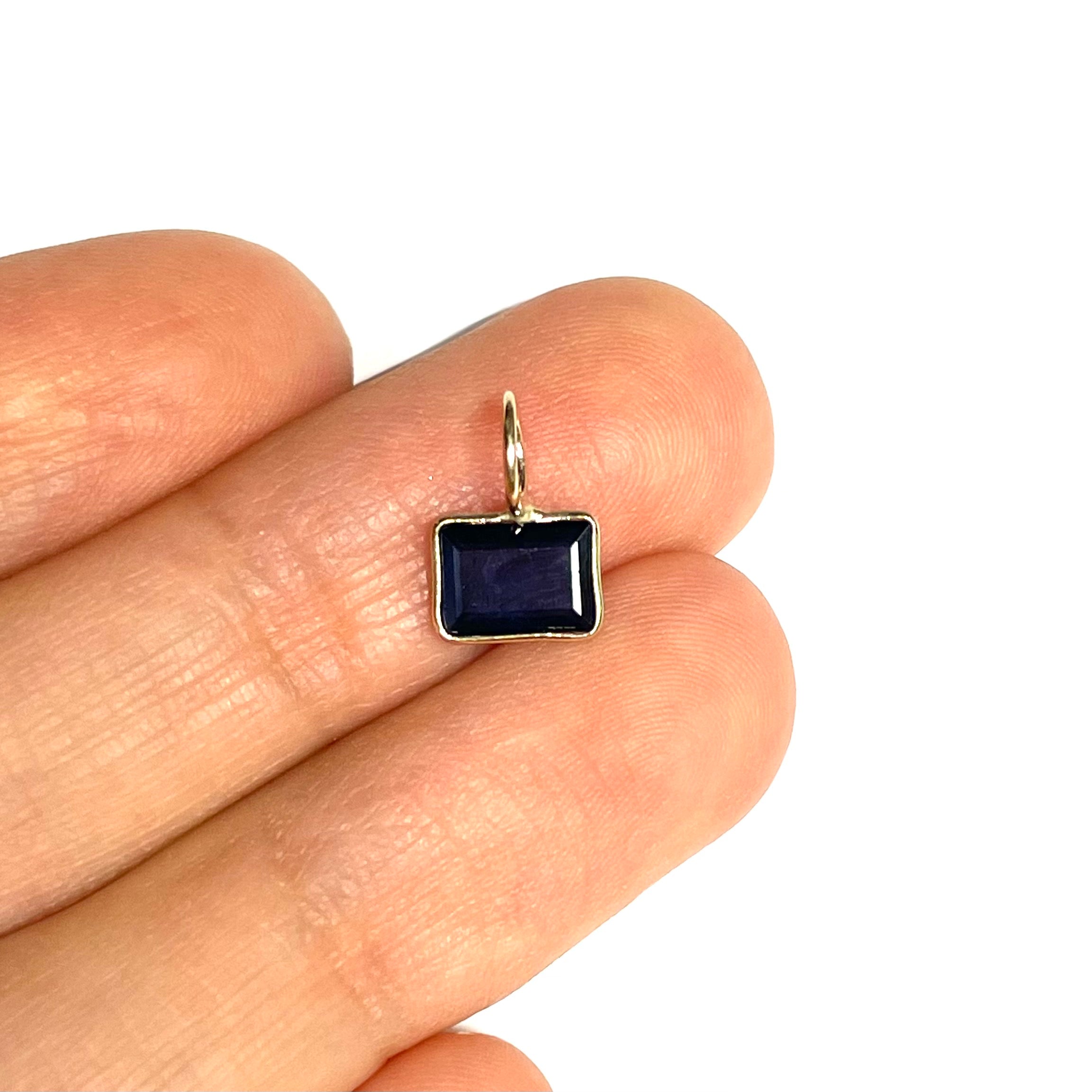Natural Sapphire 14K Yellow Gold Pendant Charm