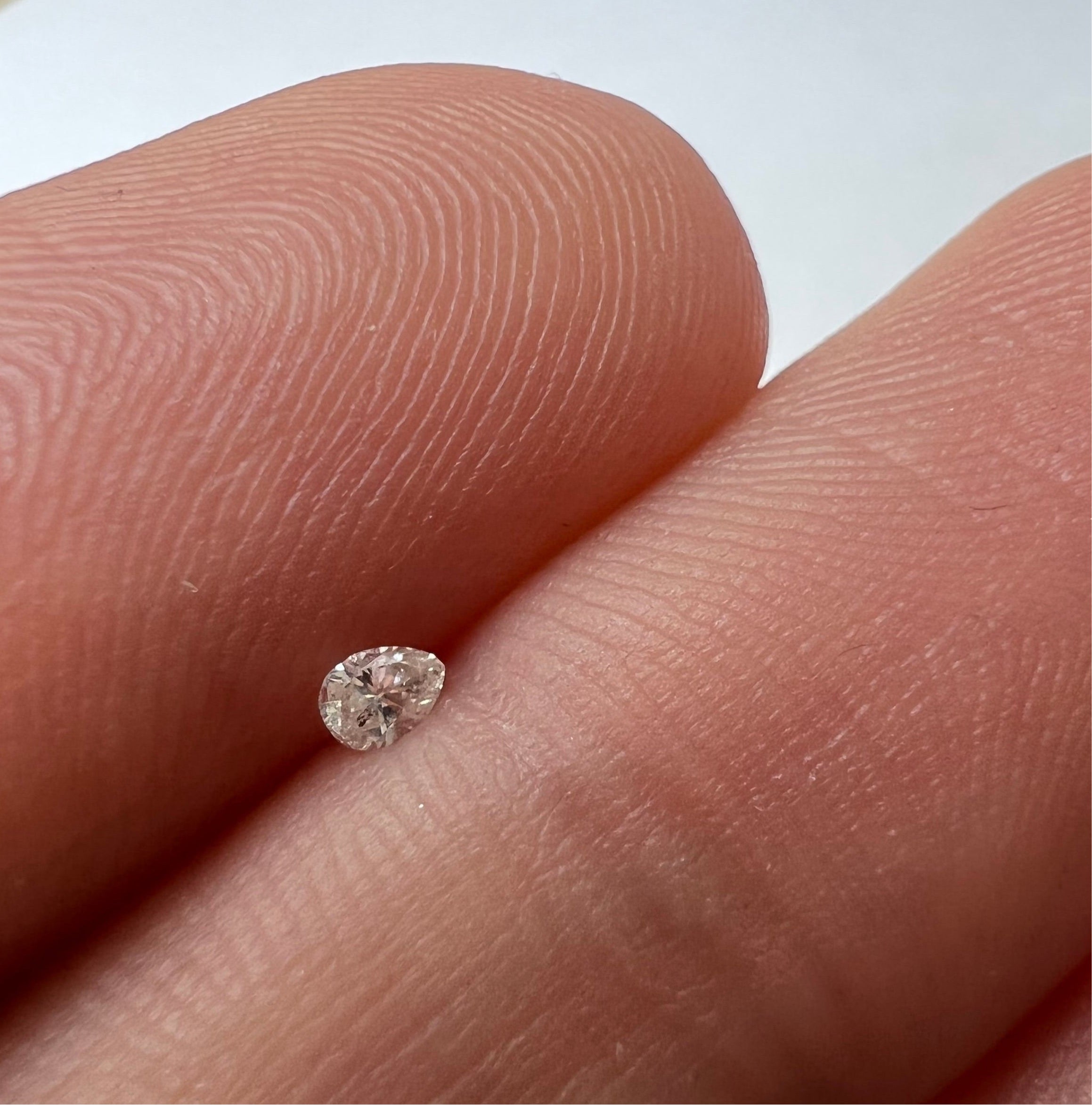 .055CT Pear Shape Diamond K SI2 2.82x2.08x1.28mm Natural Earth mined
