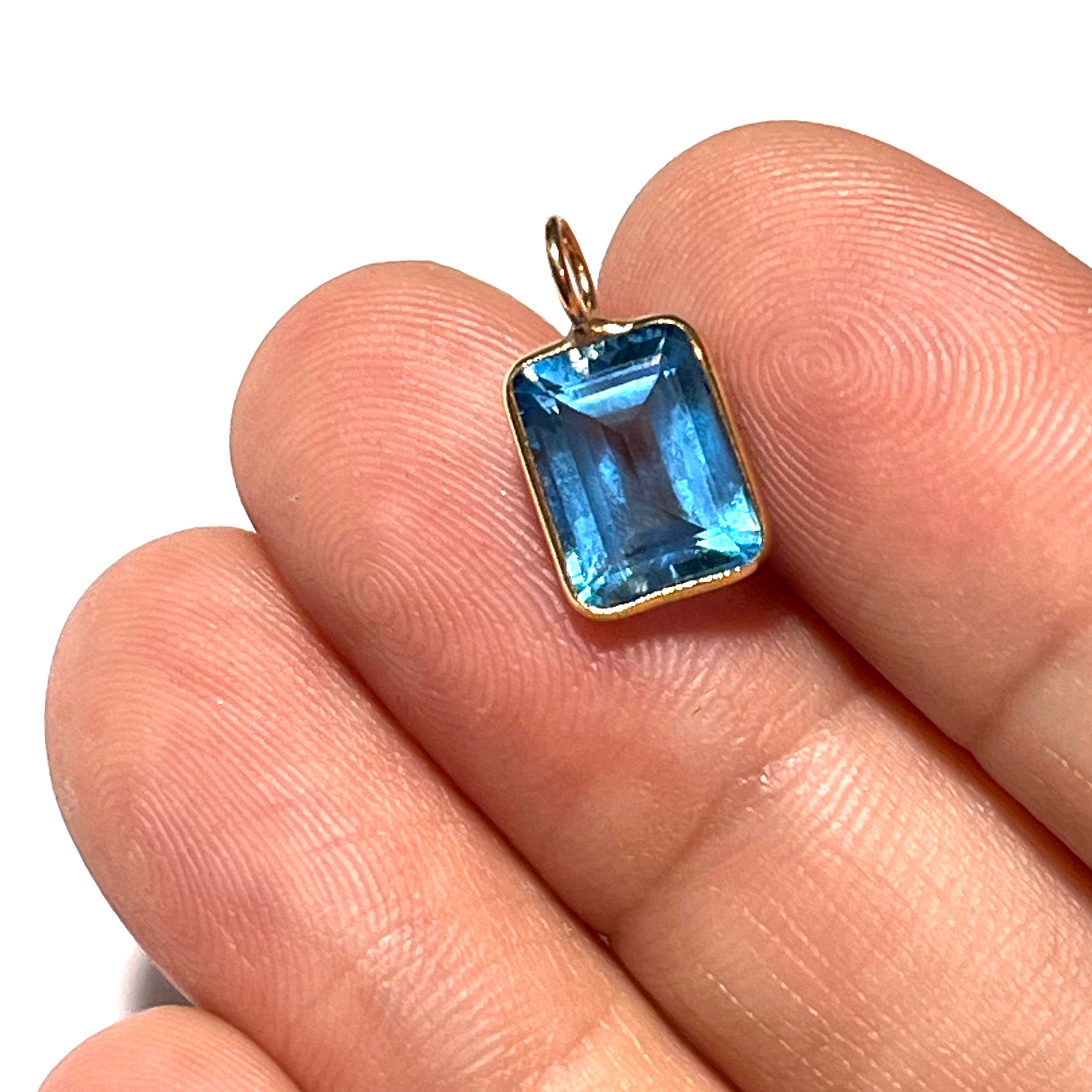3ct Natural Blue Rectangular Topaz Pendant 14K Yellow Gold Pendant Charm 14x8mm