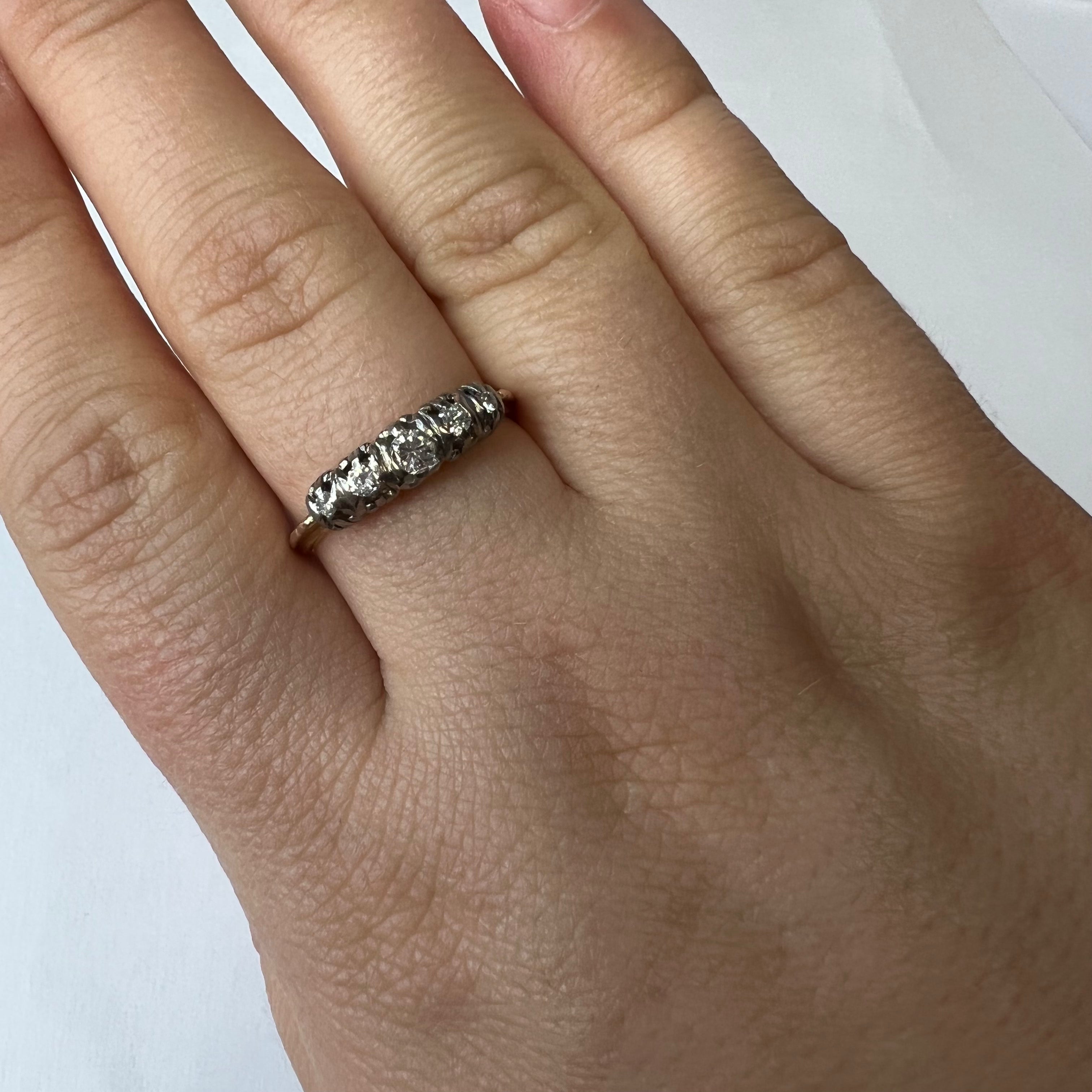 Antique 14K Yellow Gold .22ctw Diamond Ring Size 6.25