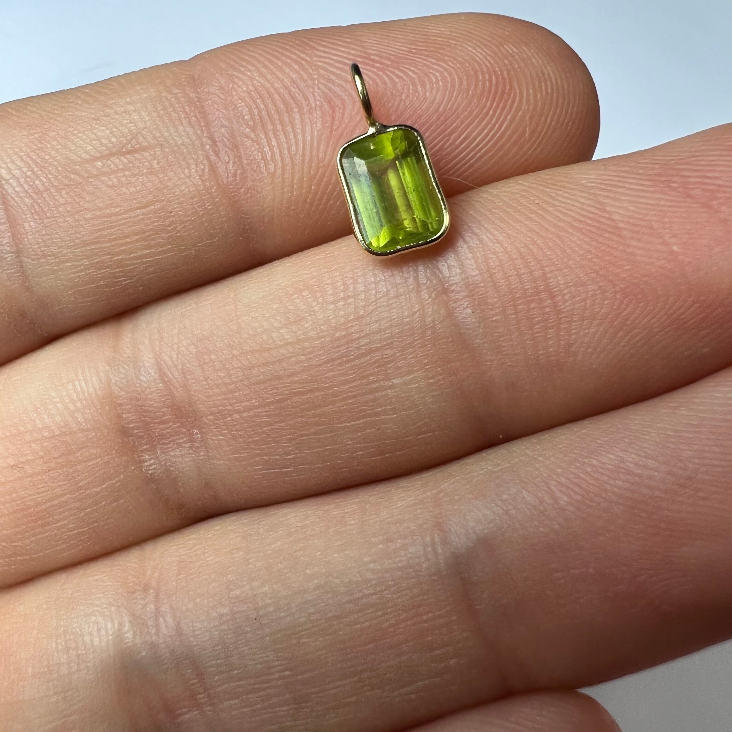 Natural Neon Green Peridot 14K Yellow Gold Pendant Charm 12x6mm