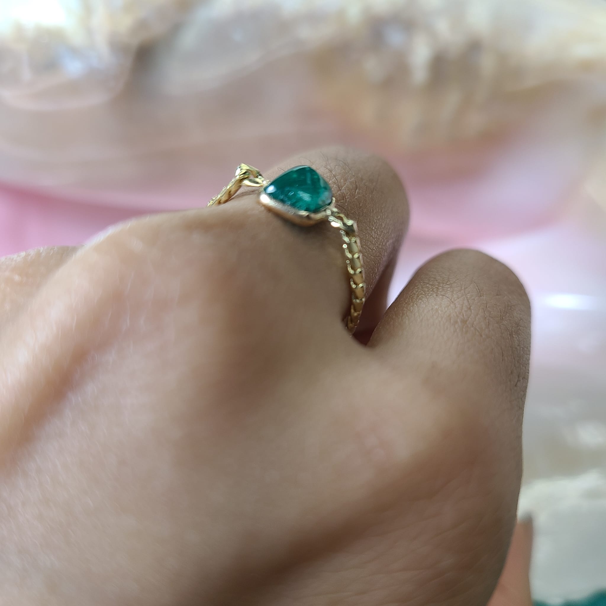 Solid 14K Yellow Gold Square Cabochon Emerald Cuban Chain Ring Size 7.5