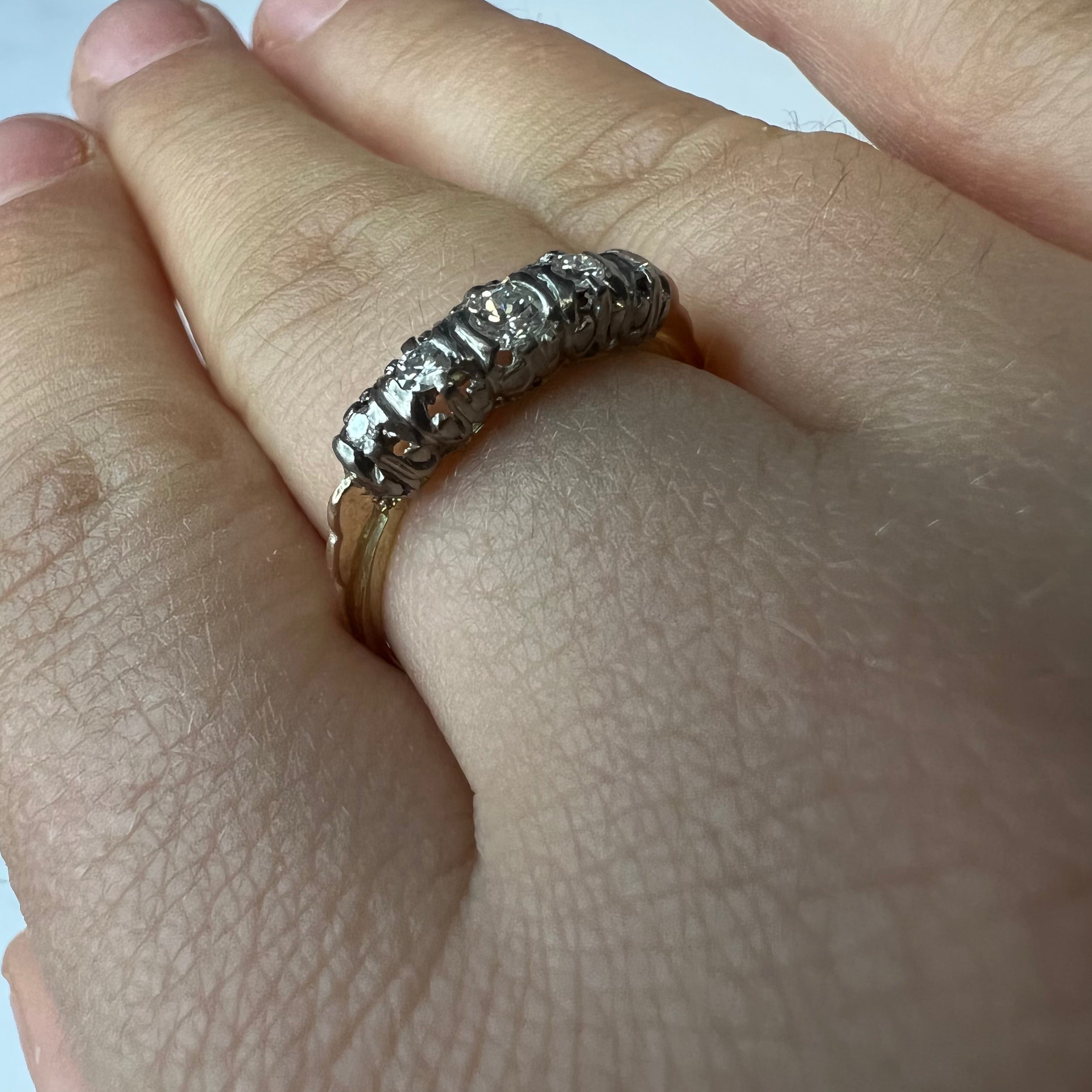 Antique 14K Yellow Gold .22ctw Diamond Ring Size 6.25
