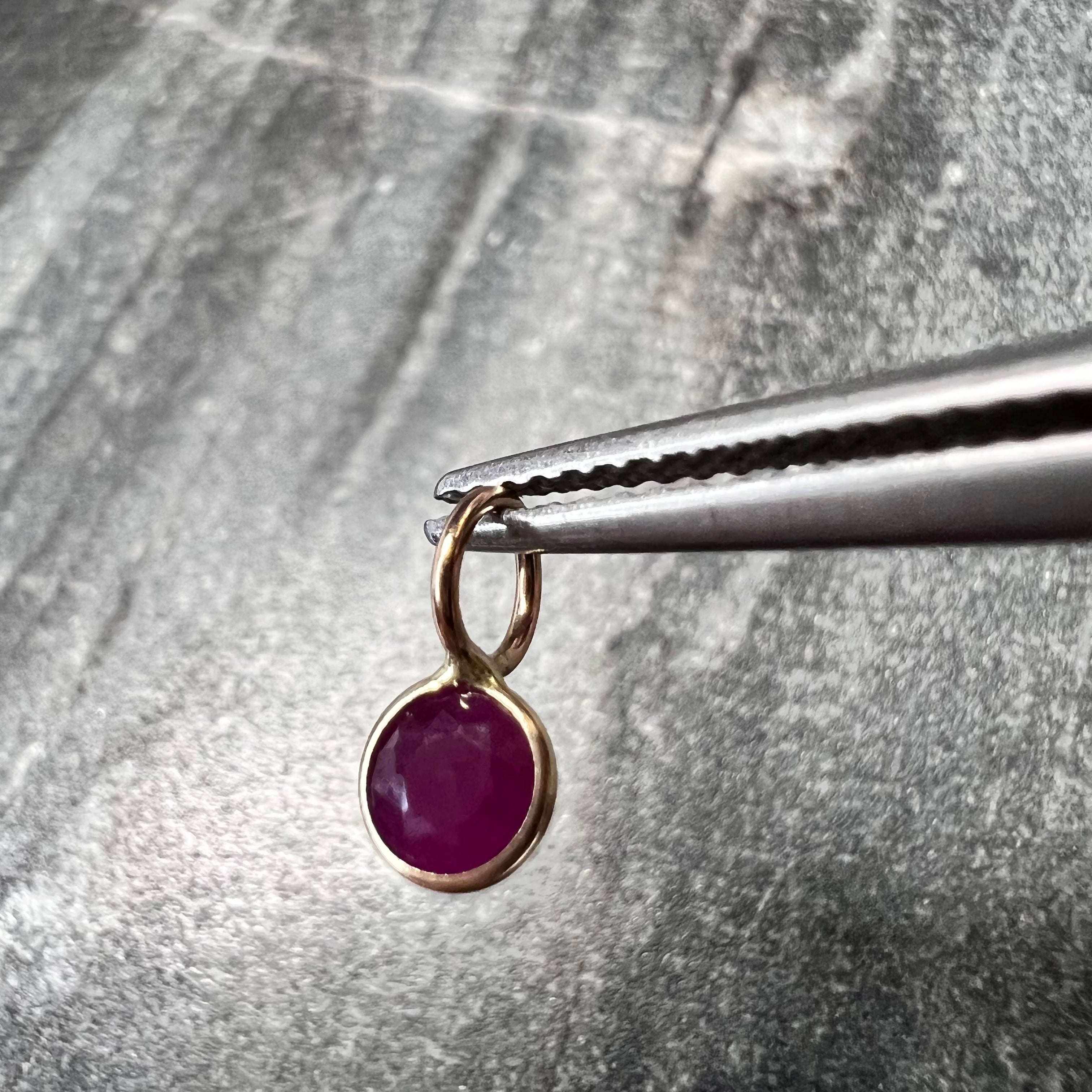 Natural Pink Round Ruby 14K Yellow Gold Pendant Charm 9x4mm