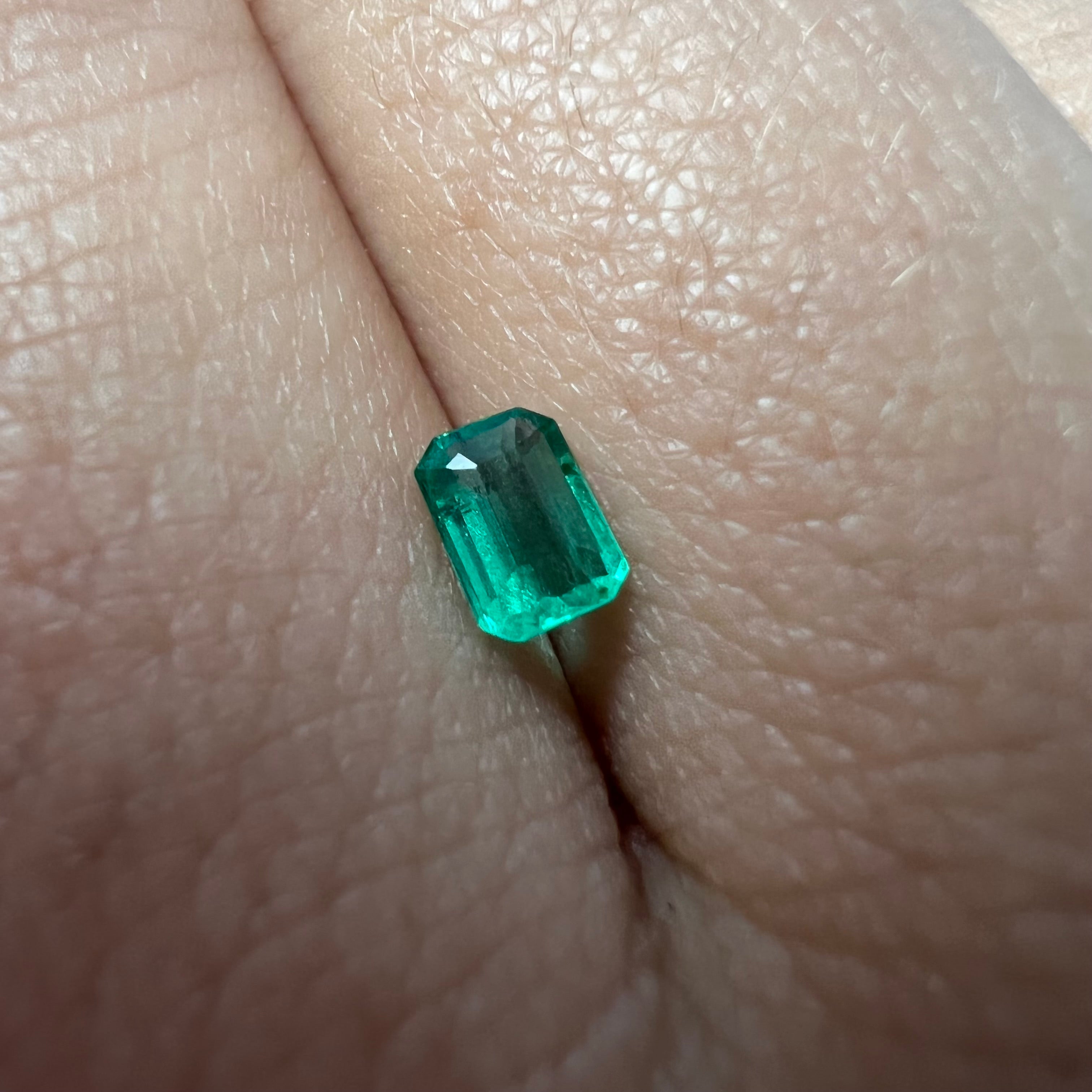 .26CT Loose Natural Colombian Emerald Cut 4.83x3.41x2.14mm Earth mined Gemstone