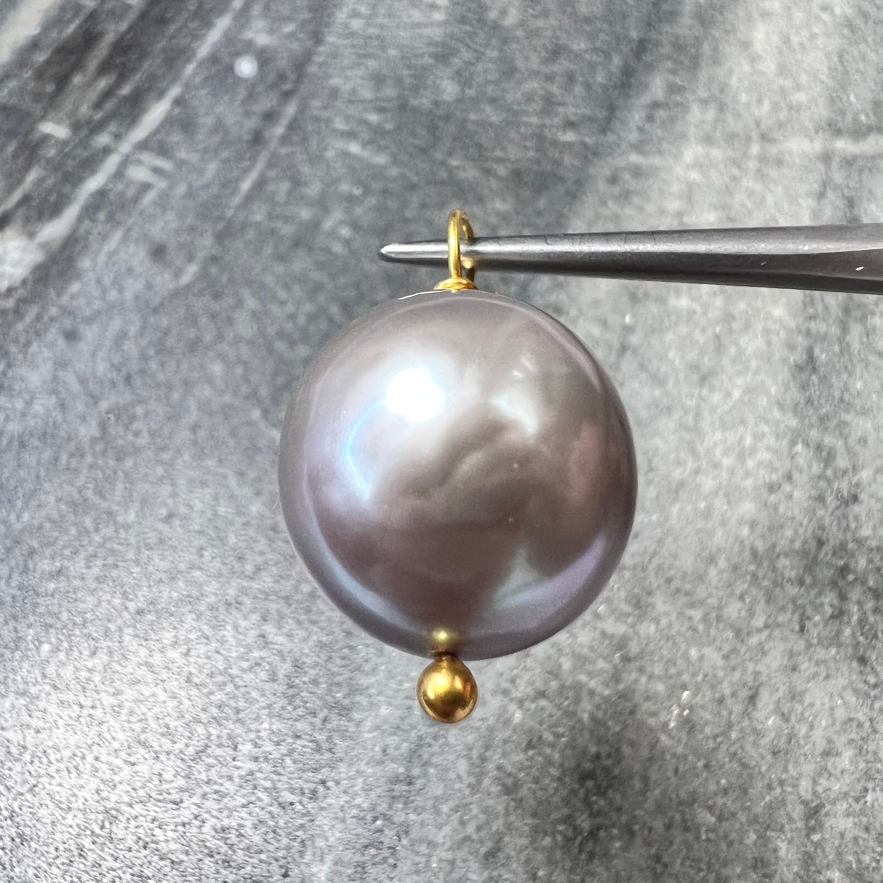 Natural Grey Akoya Fresh Water Pearl 14K Yellow Gold Pendant Charm 22x14mm