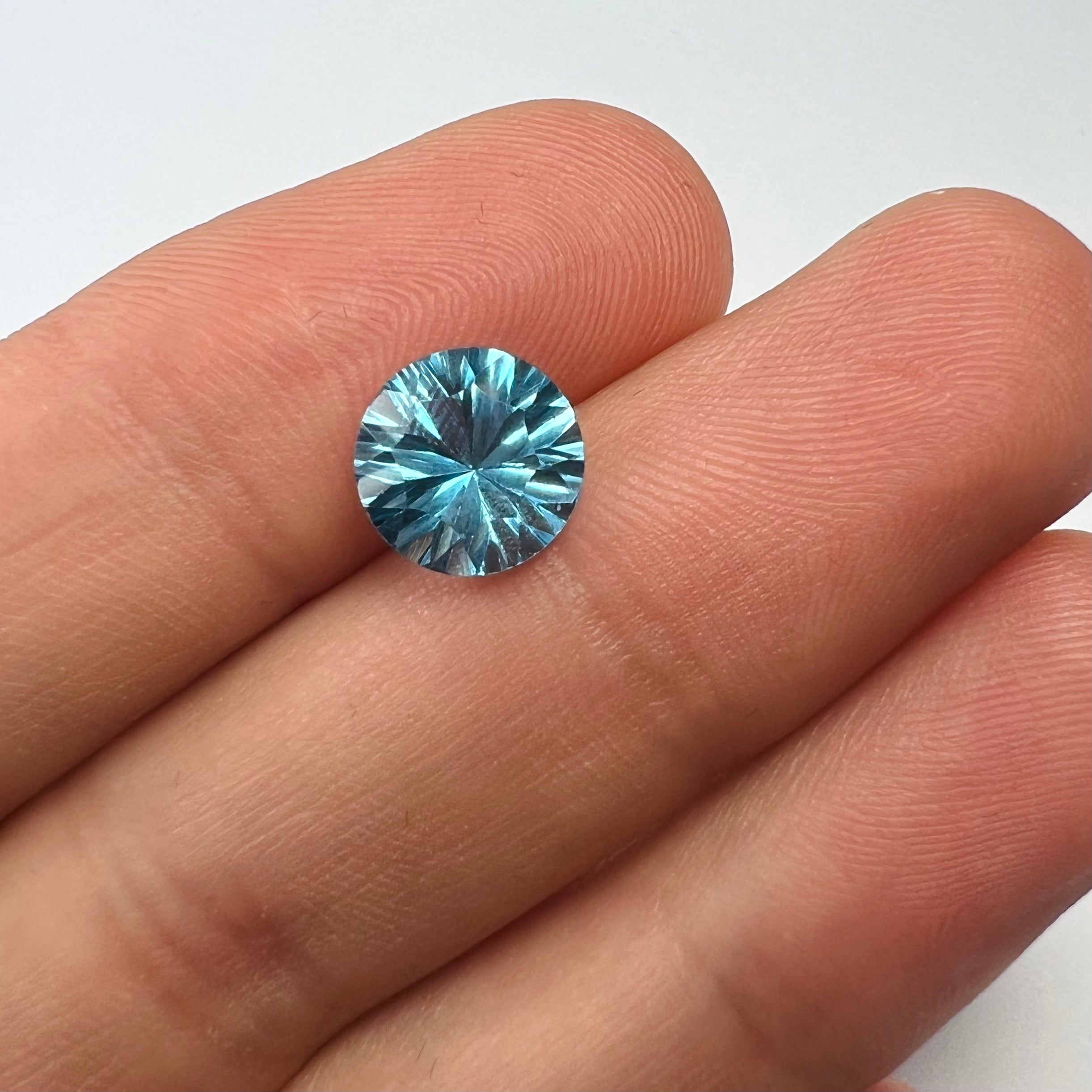 2.88CTW Loose Natural Round Cut Topaz 9x5.6mm Earth mined Gemstone