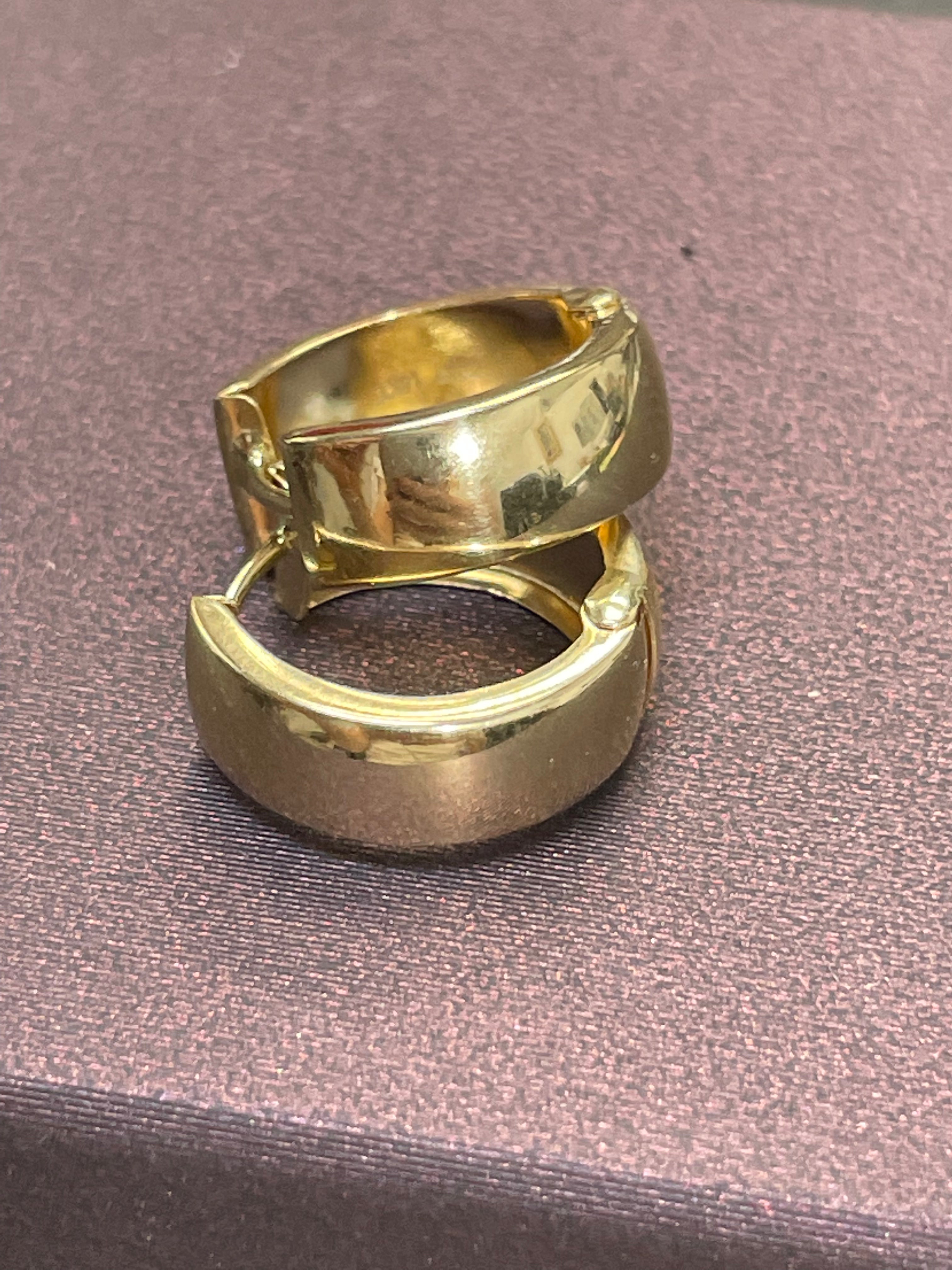 14K Yellow Gold Reversible .55” 5mm Huggie Hoop Earrings