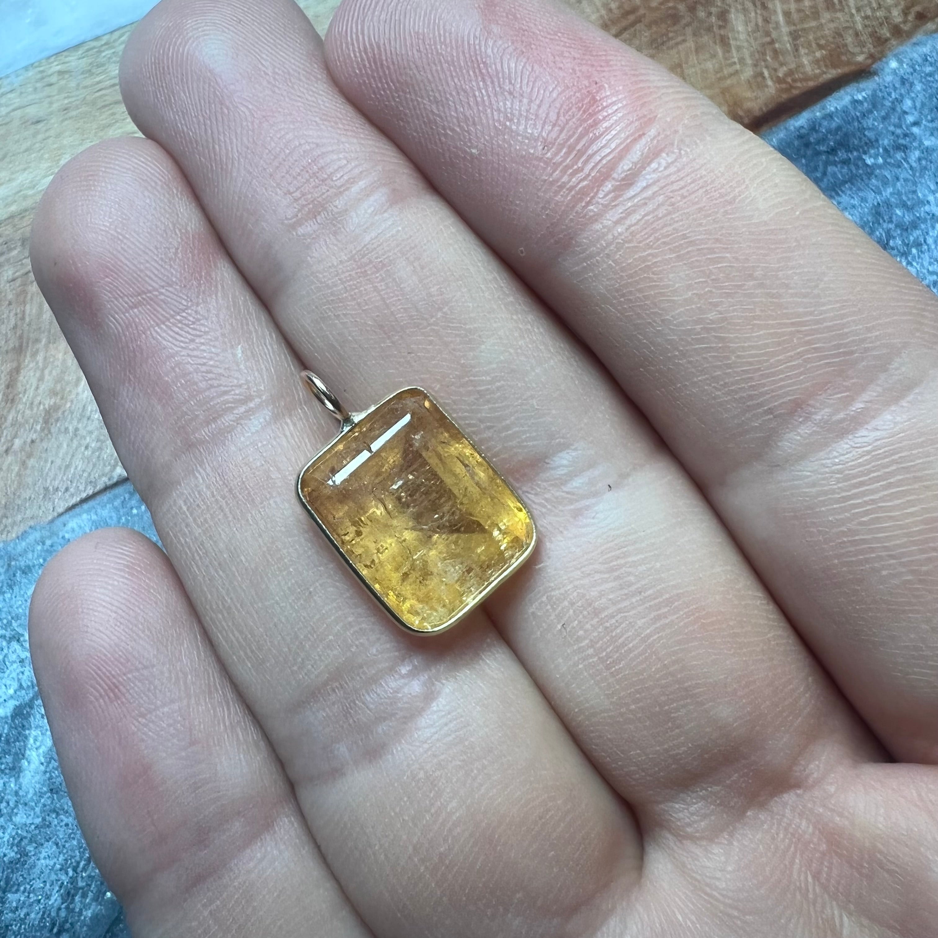 8.74CT Natural Topaz 14K Yellow Gold Charm Pendant 18x11mm