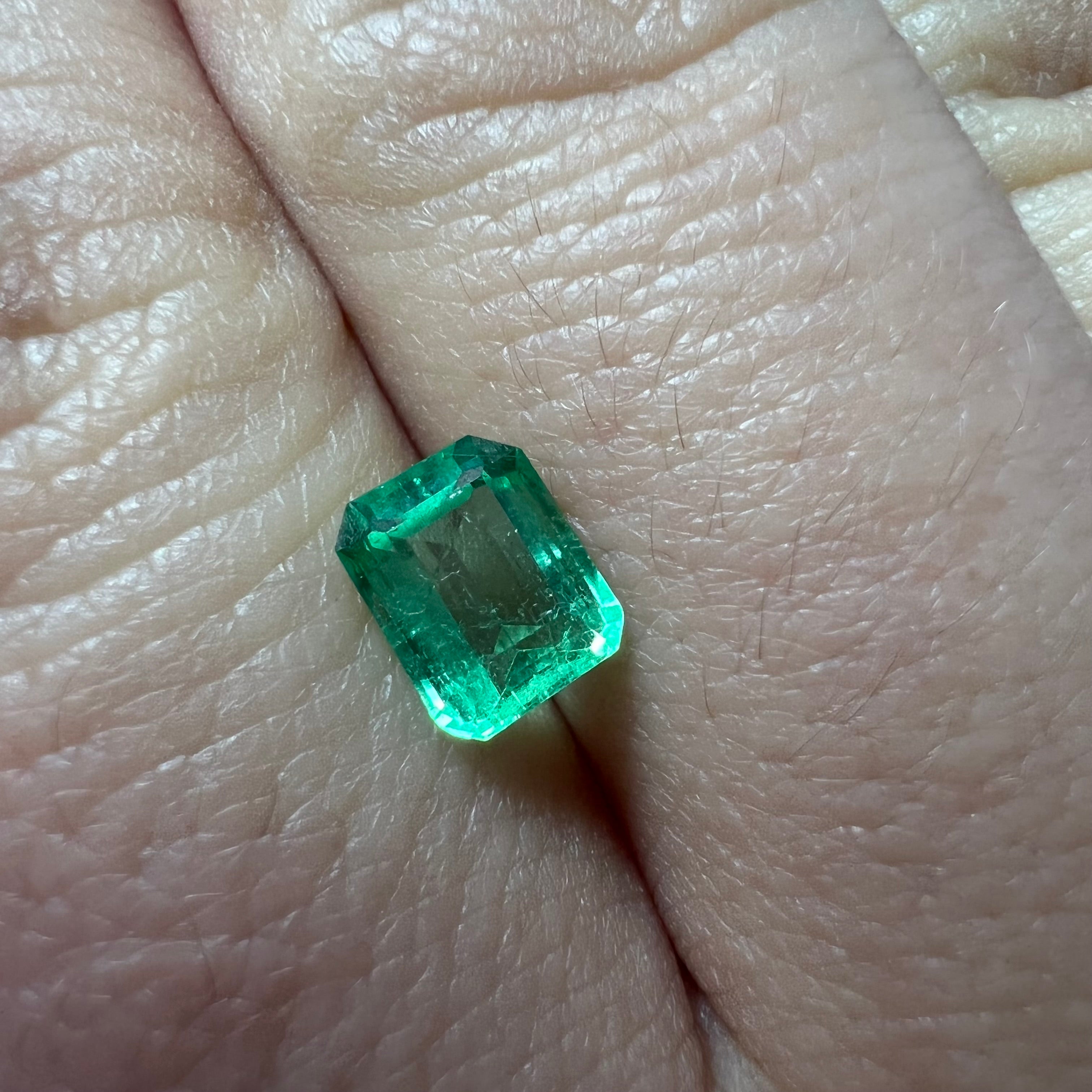 1.01CT Loose Natural Colombian Emerald Rectangle Cut 6.73x5.27x3.68mm