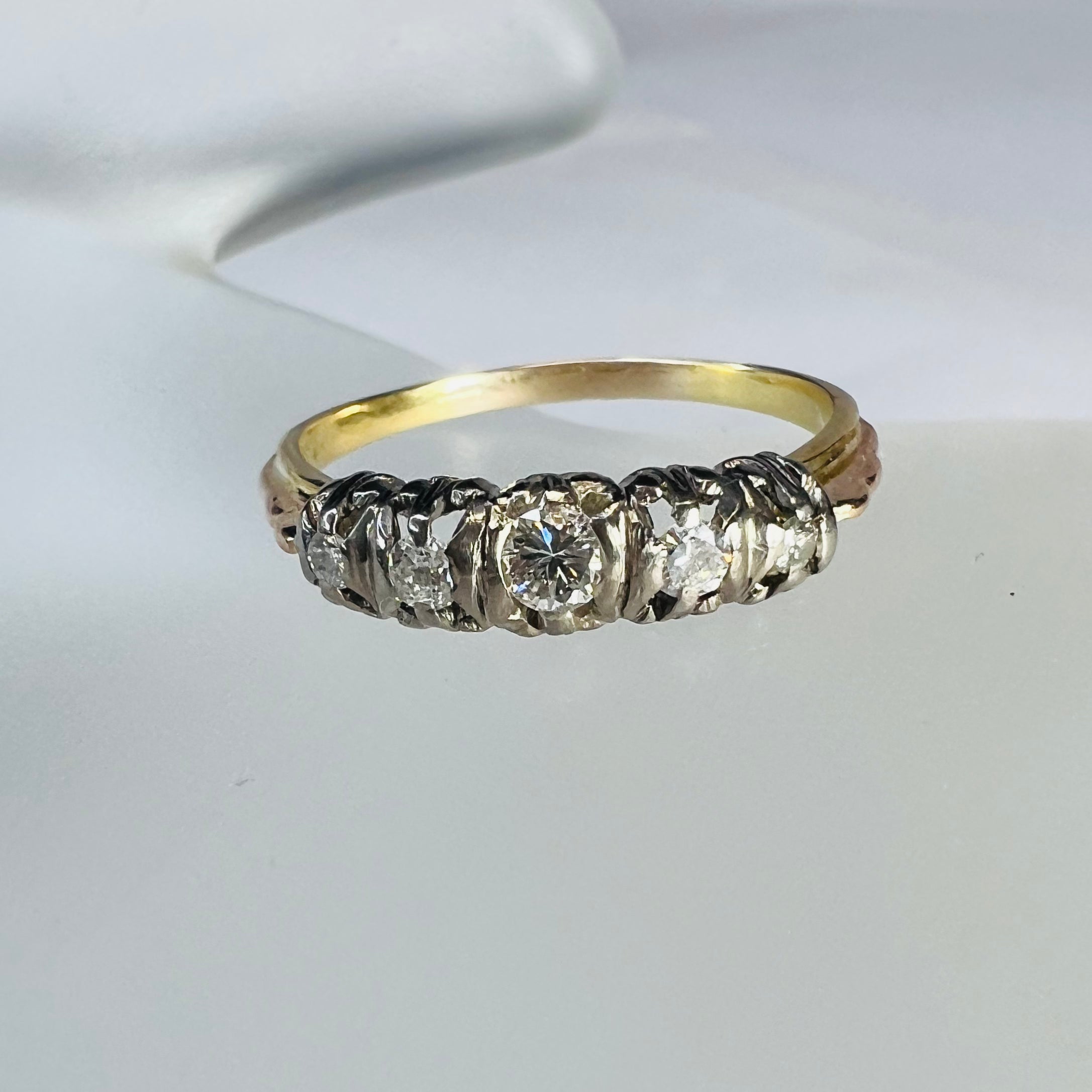 Antique 14K Yellow Gold .22ctw Diamond Ring Size 6.25