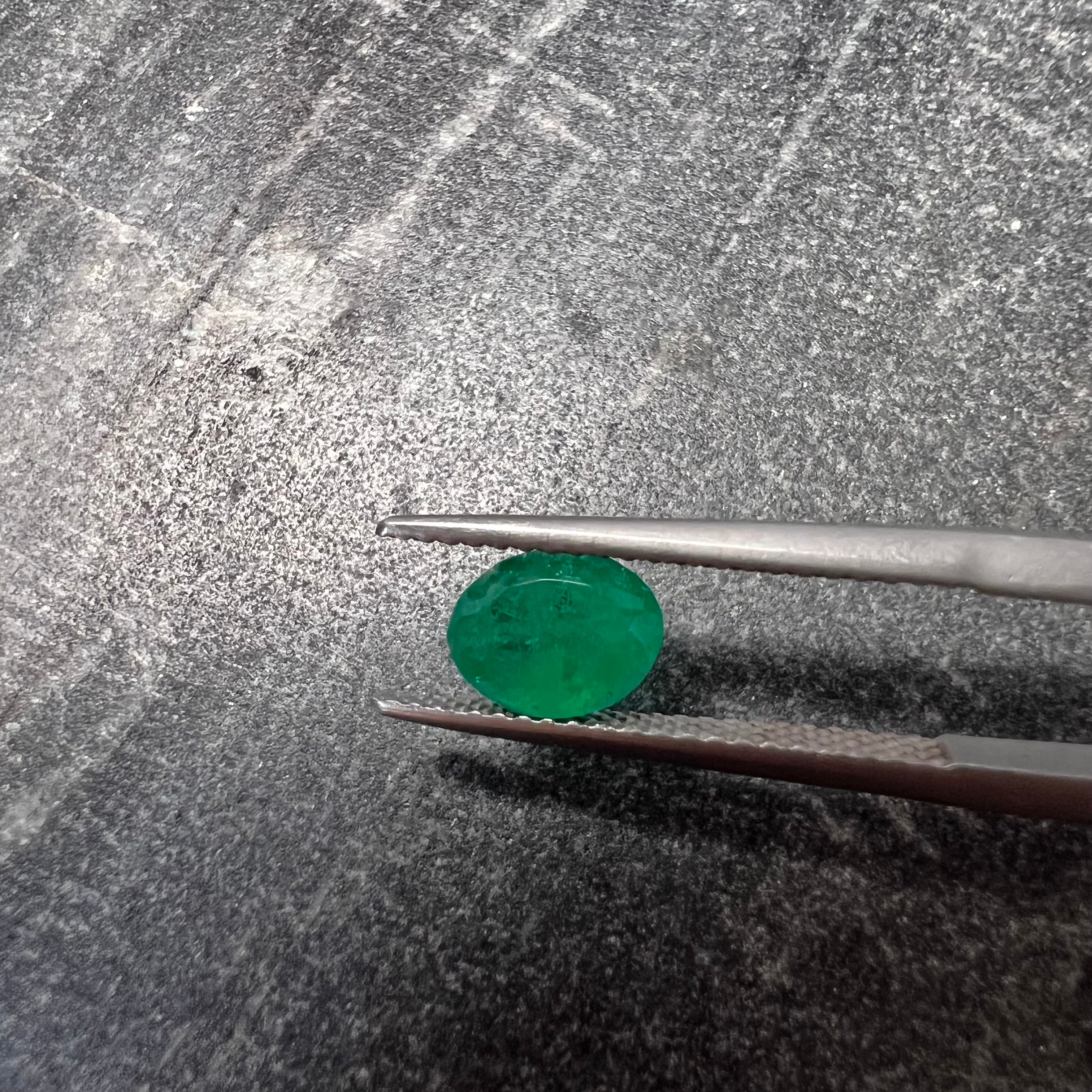 .90CT Loose Natural Colombian Emerald Oval Cut 7.40x5.62x3.89mm