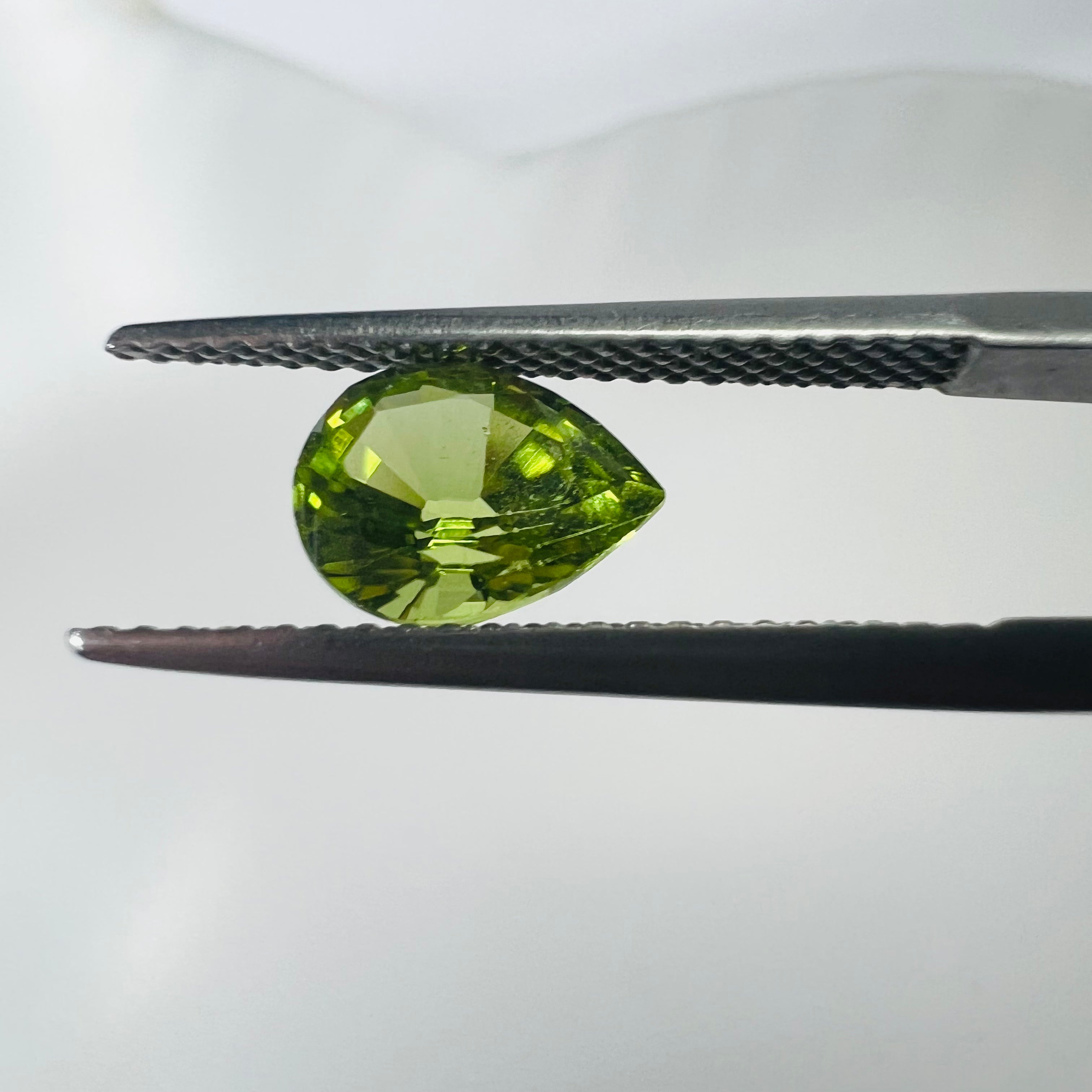 1.41 Loose Natural Pear Cut Peridot 8.06x6.20x4.48mm Earth mined Gemstone