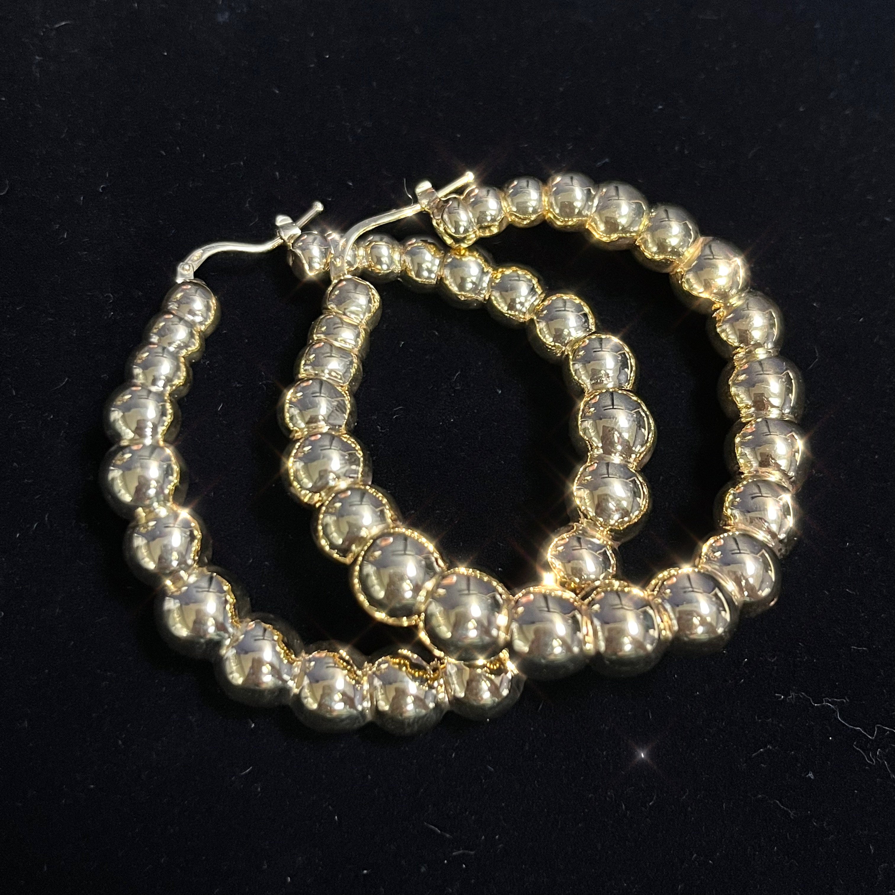 Bubbly & Bendy 2" 7mm 14K Yellow Gold Hoop Earrings