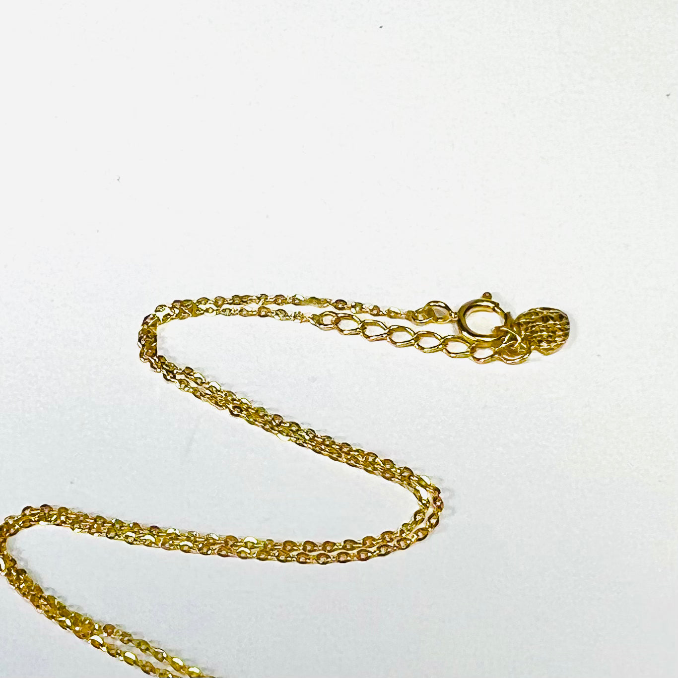 Mother of Pearl Necklace 17.5" 14K Yellow Gold Flat Cable Chain