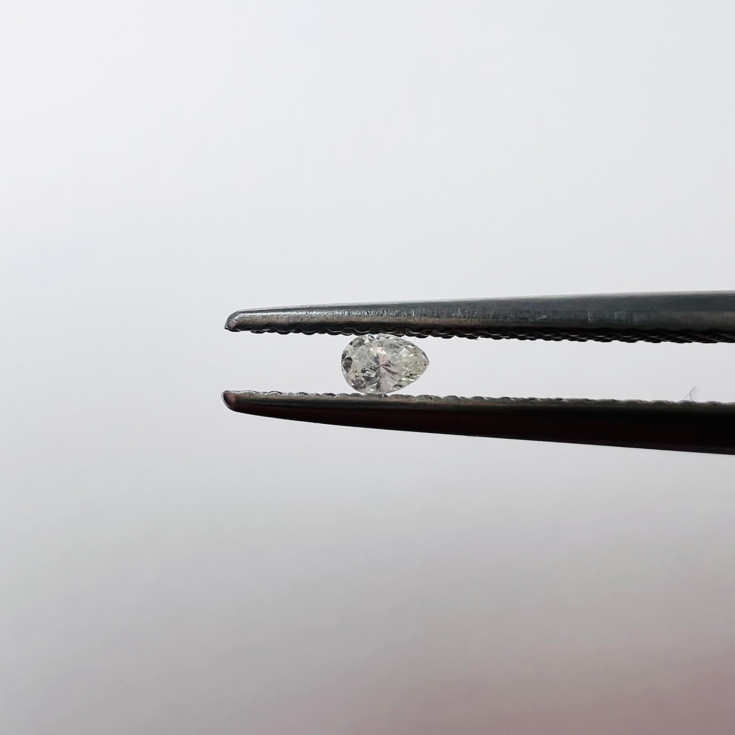 .055CT Pear Shape Diamond K SI2 2.82x2.08x1.28mm Natural Earth mined
