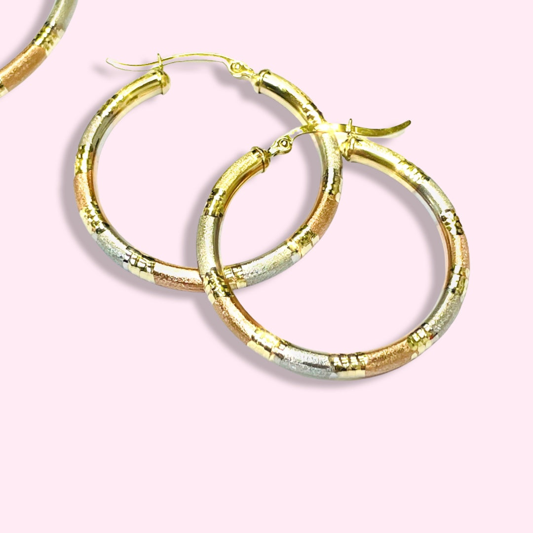 1.25” 3mm Satin Finished Striped Tritone Hoop Earrings