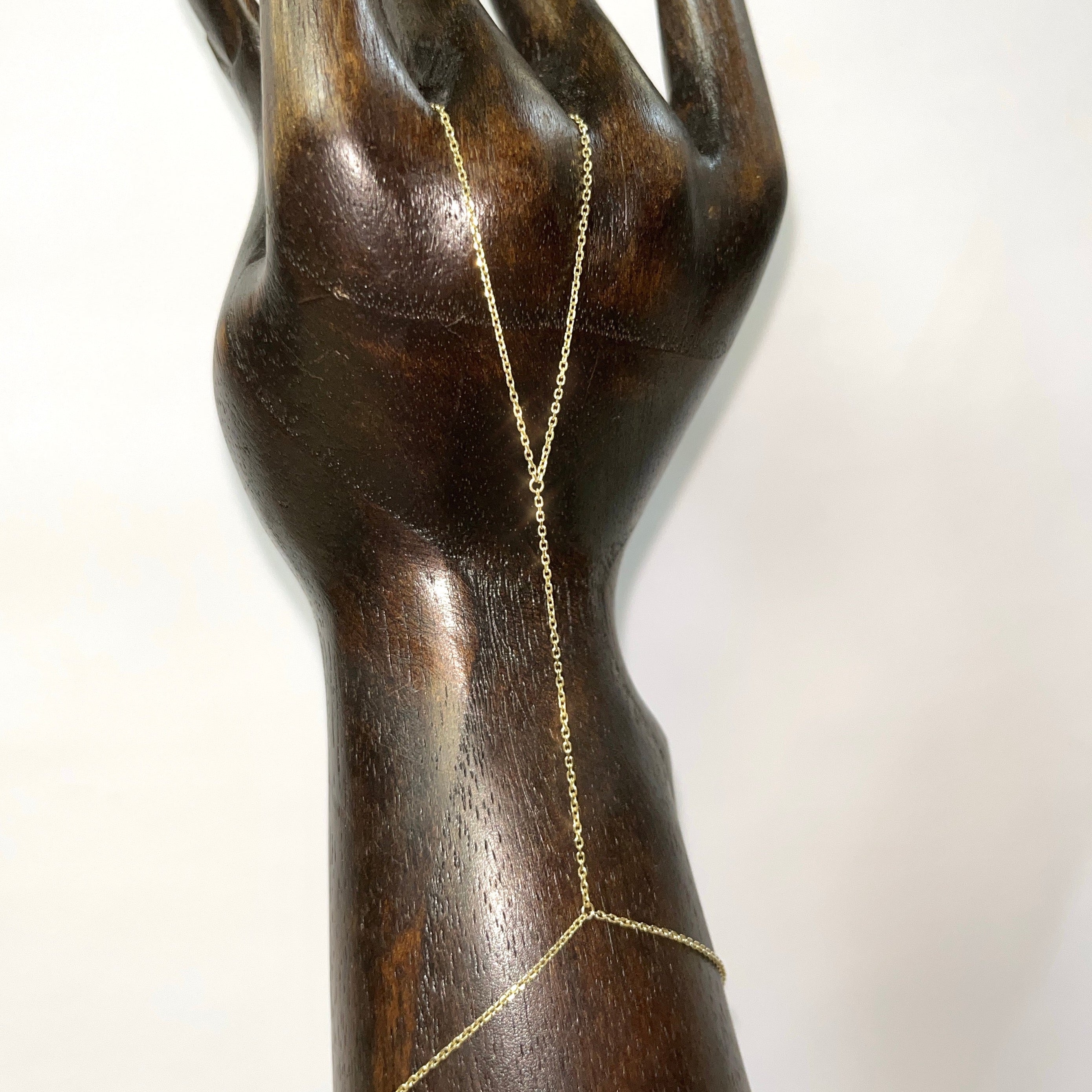 Plain 14K Yellow Gold Rolo Hand Chain