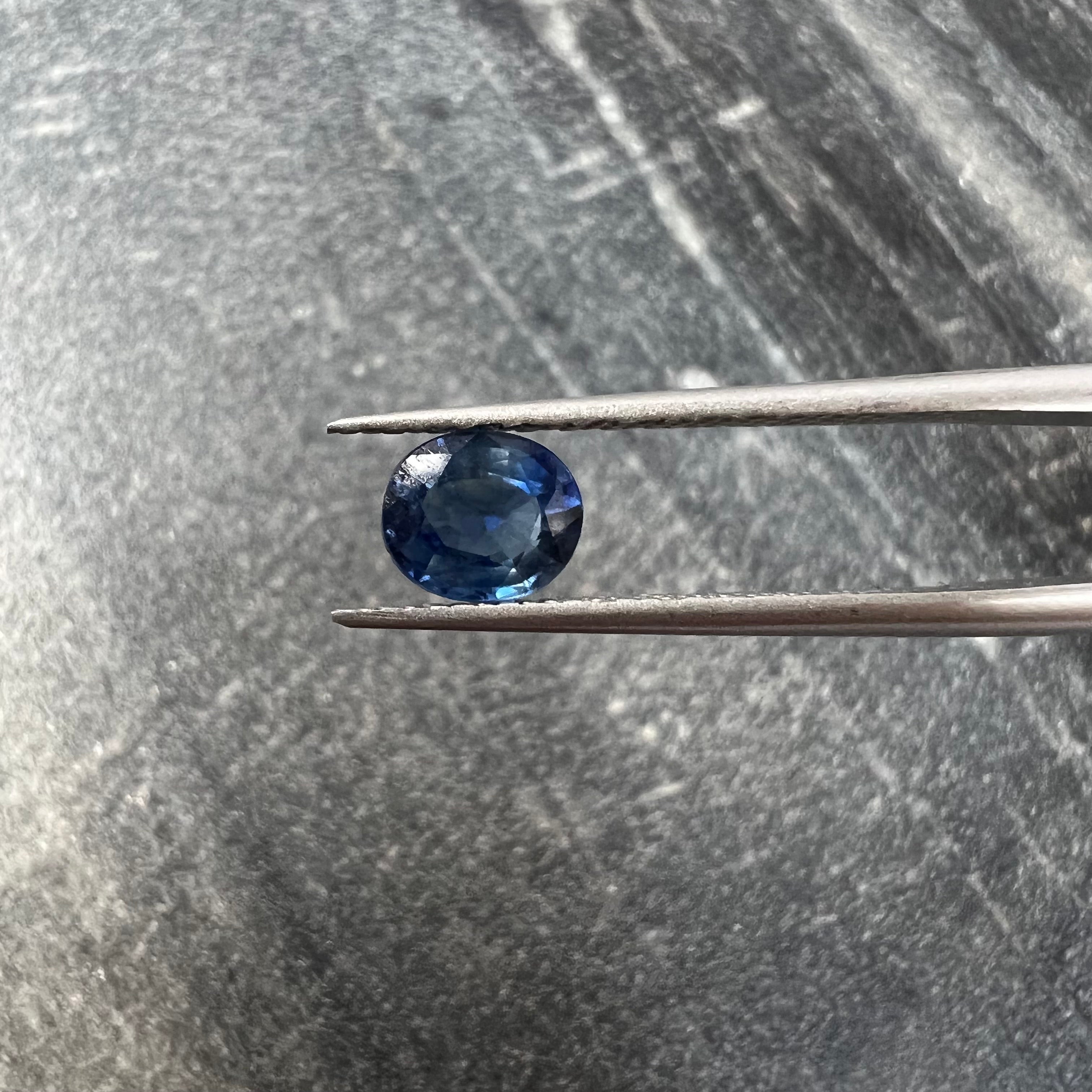 .75CT Loose Natural Oval Sapphire 5.92x5.03x2.66mm Earth mined Gemstone
