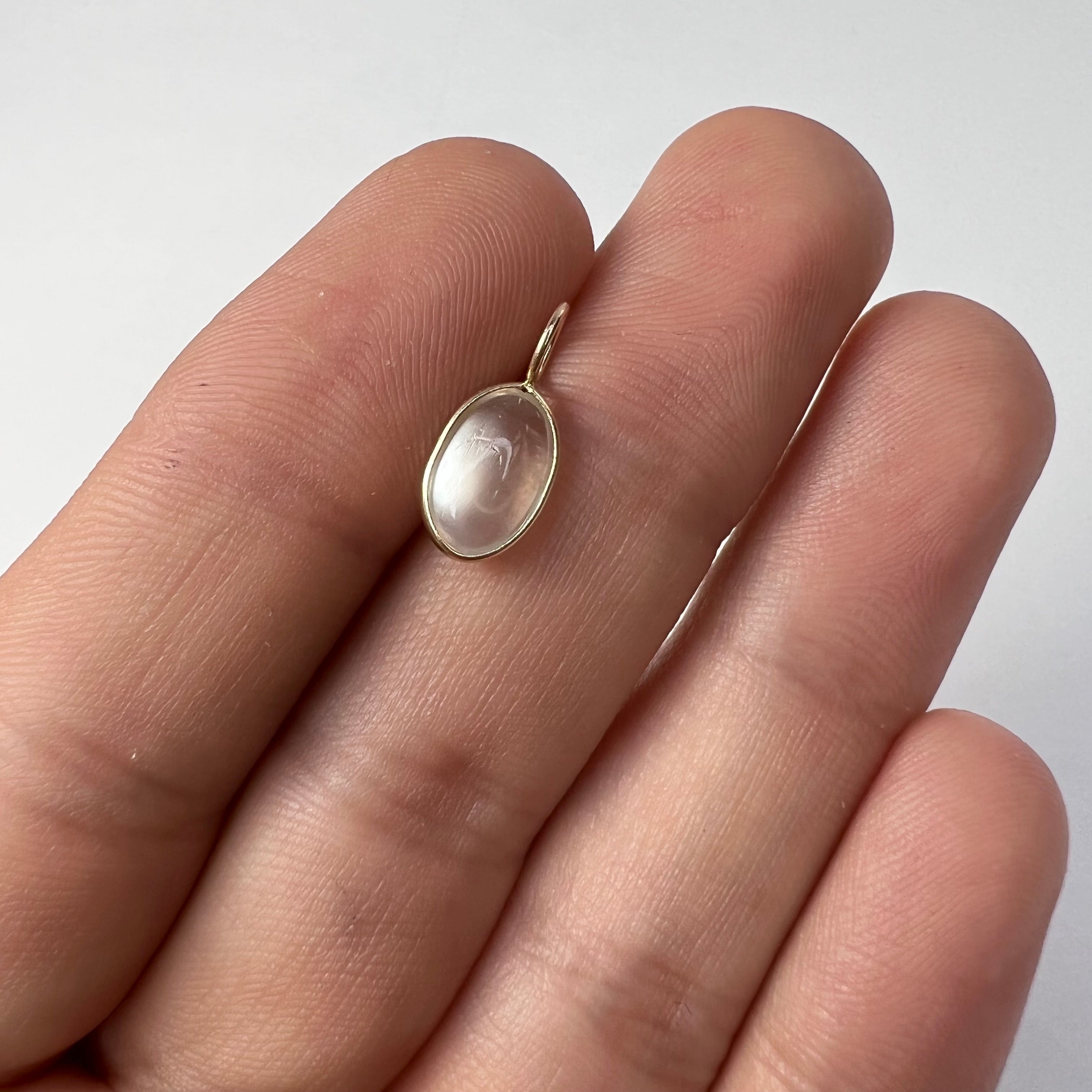 Cabochon Moonstone 14K Yellow Gold Pendant Charm 15.33x6.85x3.07mm
