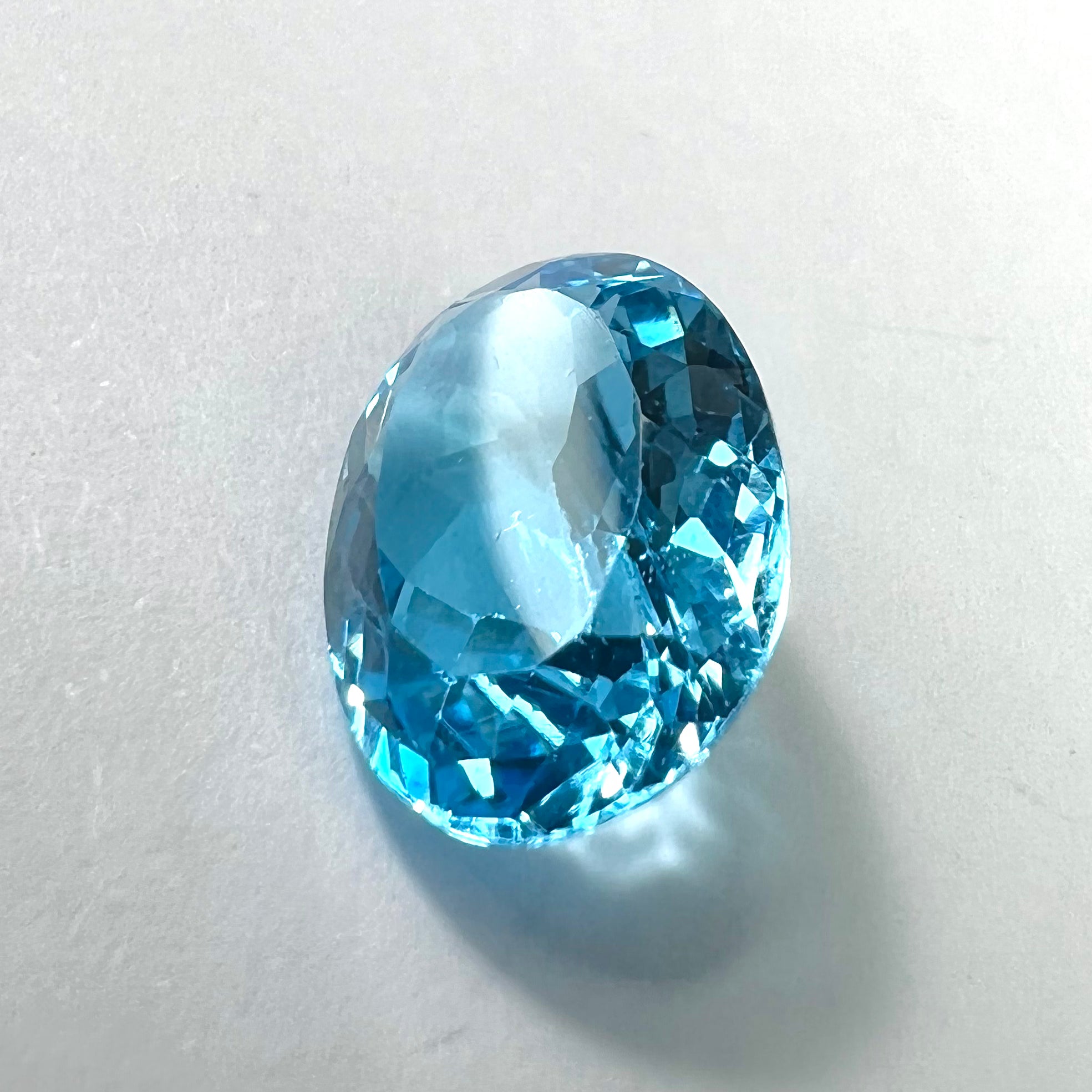 6.48CTW Loose Natural Oval Cut Topaz 14x10x5.75mm Earth mined Gemstone