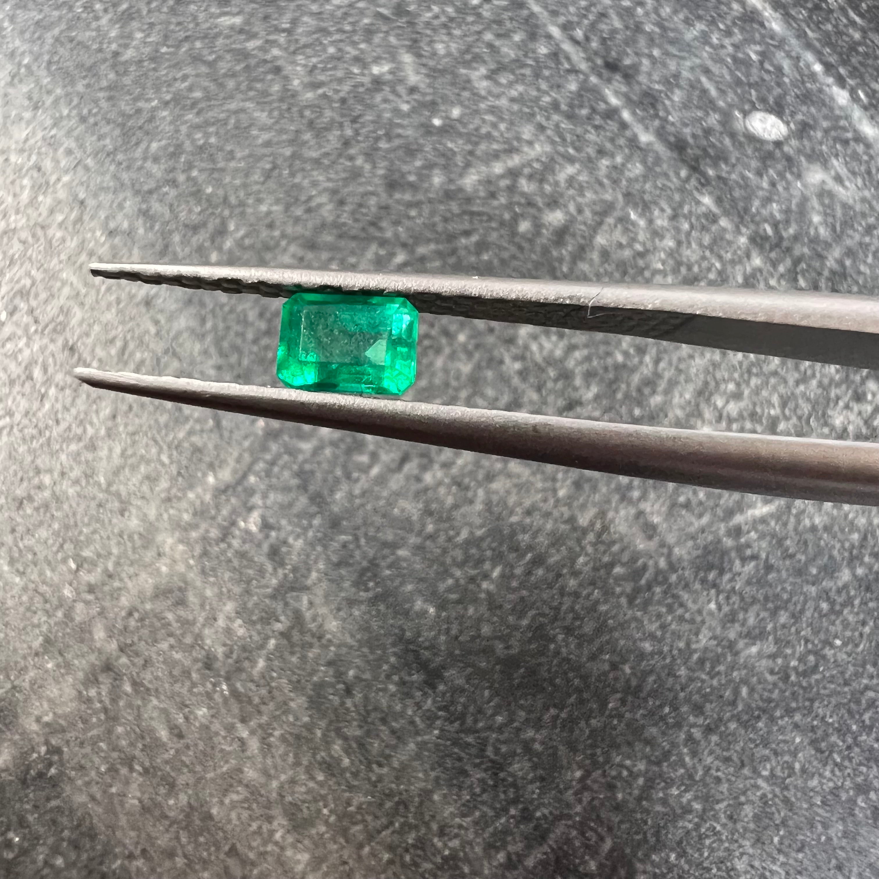 .35CT Loose Natural Colombian Emerald Cut 4.66x3.49x2.82mm Earth mined Gemstone