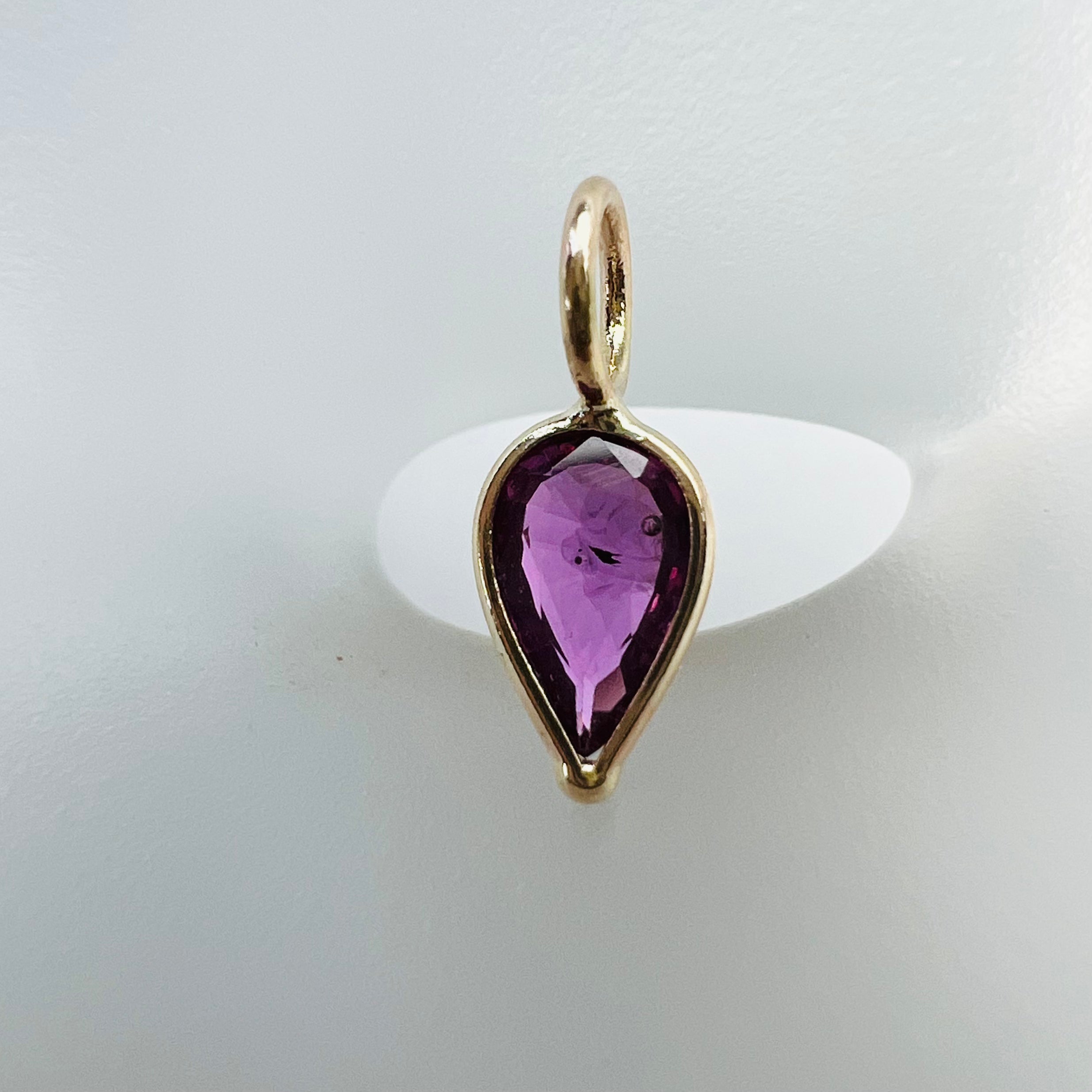 .52CT Natural Pear Ruby 14K Yellow Gold Pendant Charm 11x4.5mm