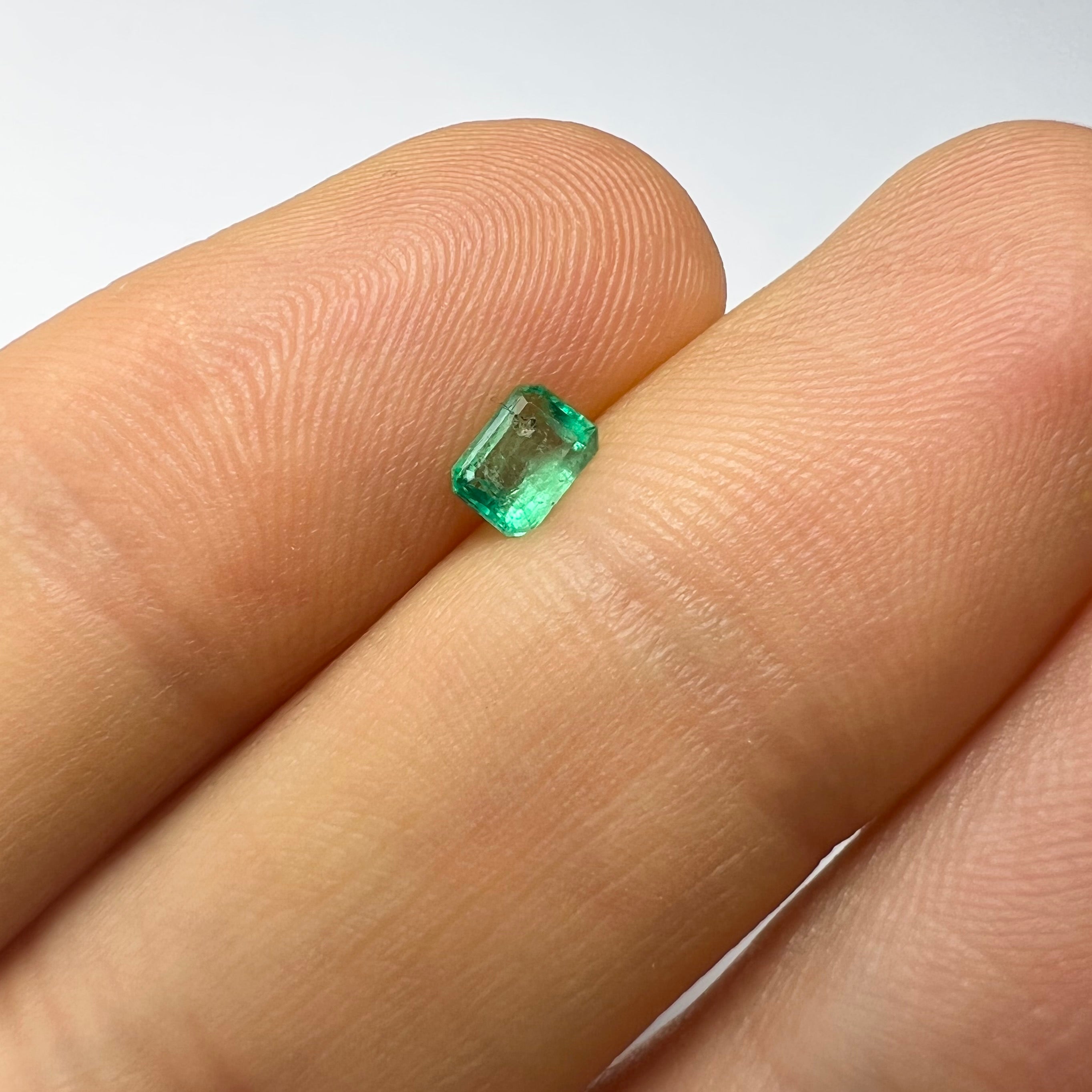 .27CT Loose Colombian Emerald Emerald Cut 4.64x3.39x2.23mm Earth mined Gemstone